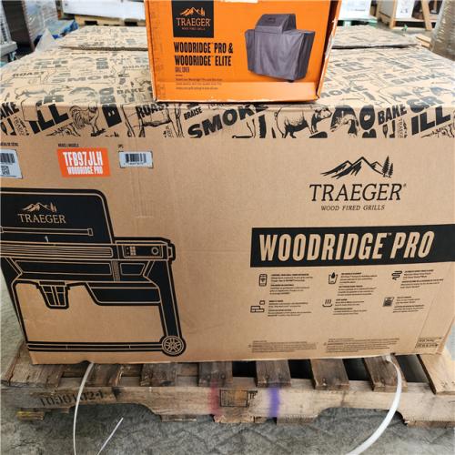 Phoenix NEW Traeger Woodridge Pro Wi-Fi Pellet Grill and Smoker in Black Woodridge (Pro & Elite) Grill Cover