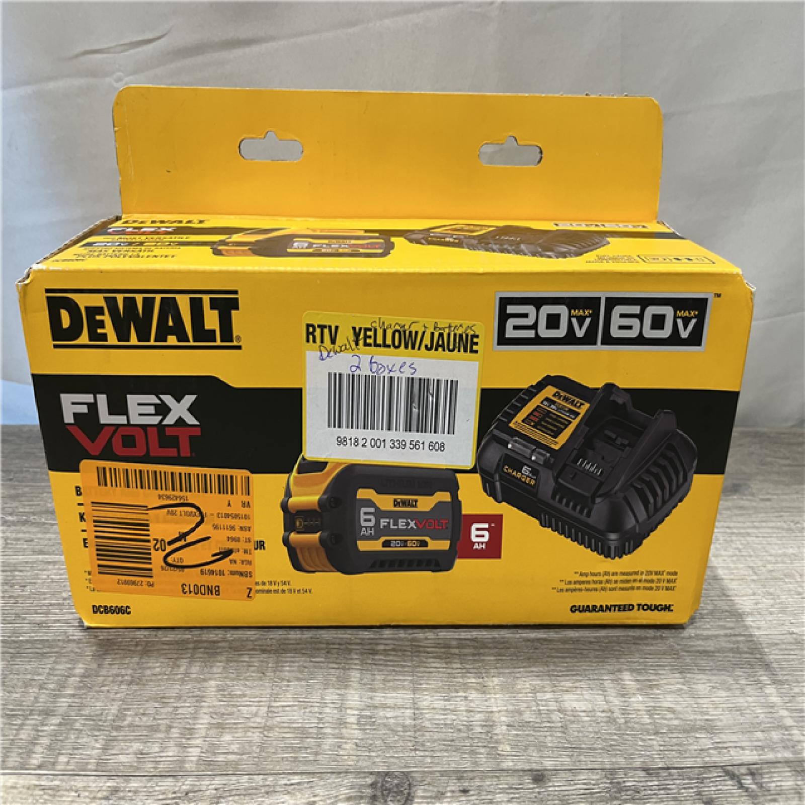 NEW - DEWALT FLEXVOLT 20V/60V MAX Lithium-Ion 6.0Ah Battery Pack with 6 Amp Output Charger