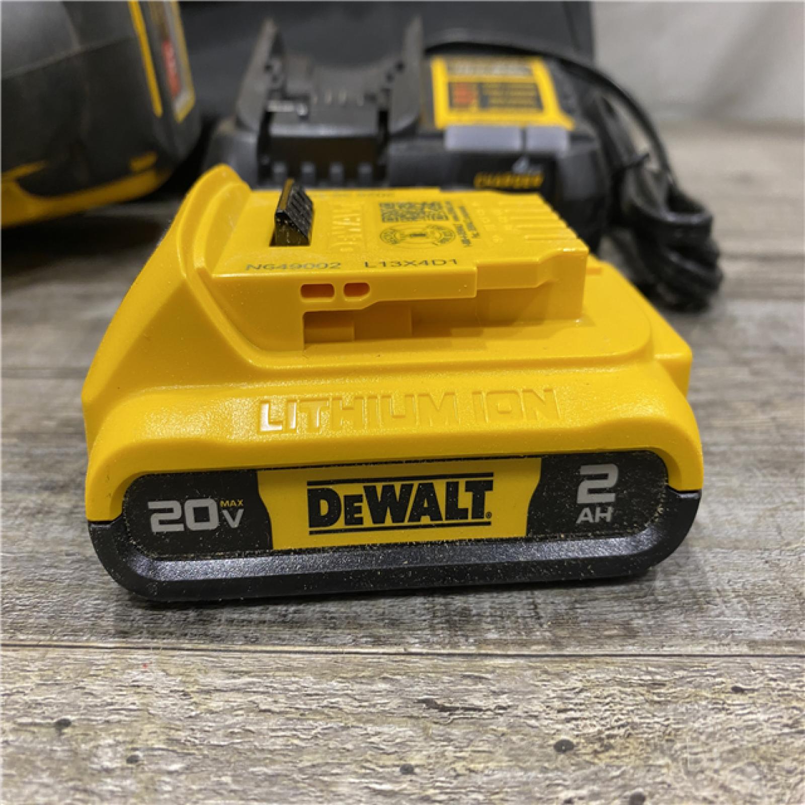 AS-IS DEWALT 20V MAX XR Lithium-Ion Cordless 18-Gauge Narrow Crown Stapler Kit