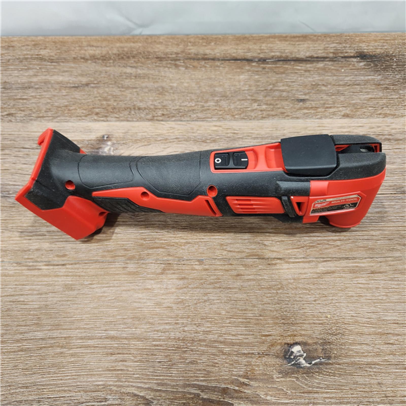 AS-IS Milwaukee 2626-20 M18 Lithium-Ion Cordless Multi-Tool (Tool Only)