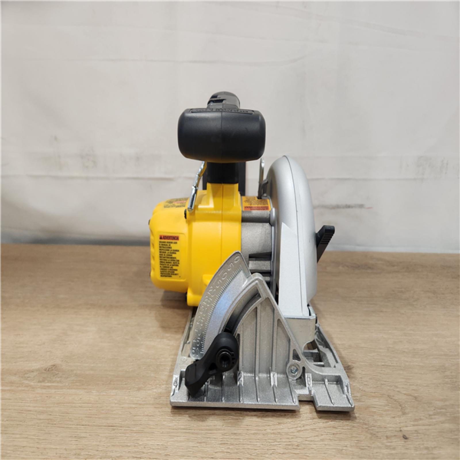 AS-IS- DeWALT DCS565B 20V Max Brushless 6.5   Cordless Circular Saw