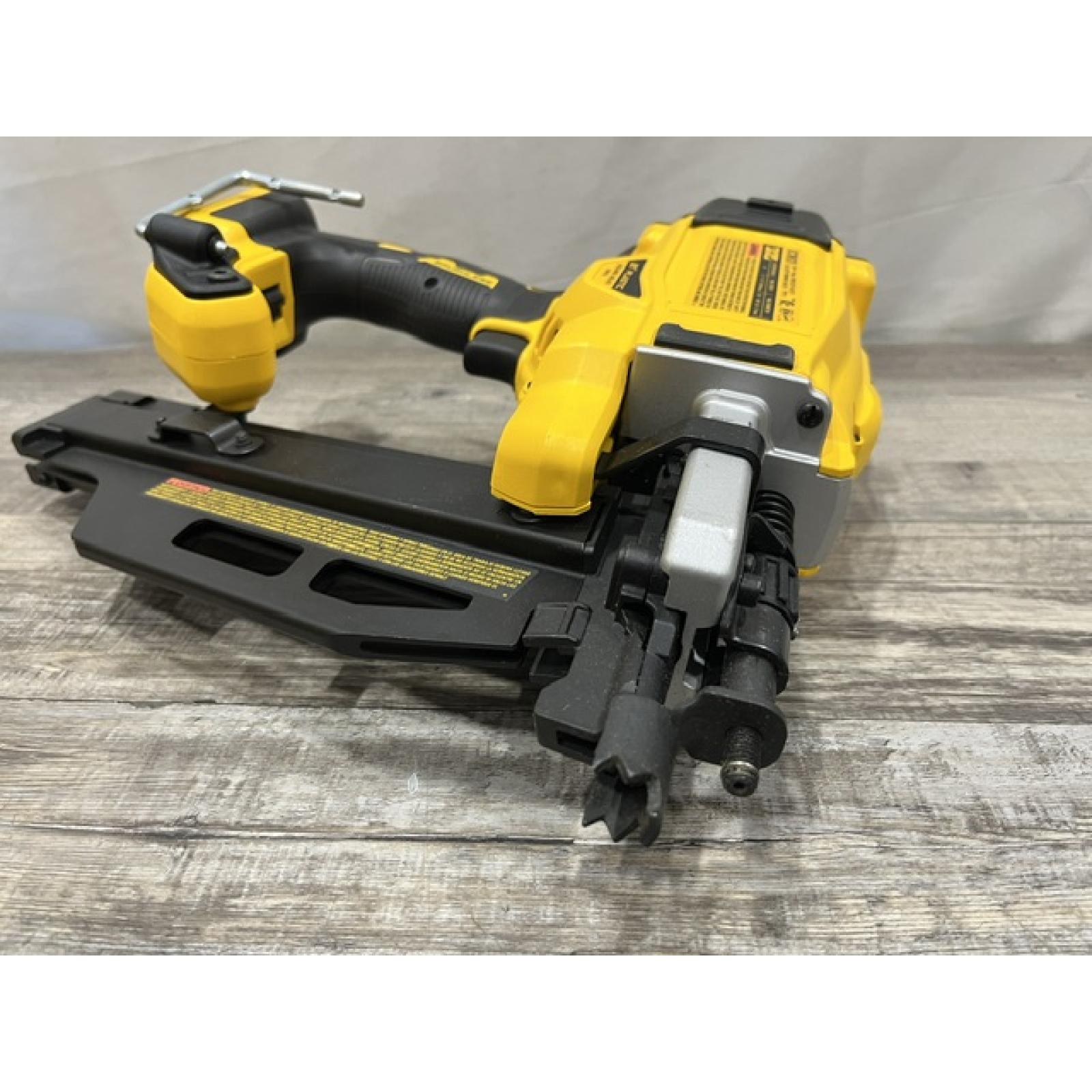 AS-IS DEWALT 20-Volt 21° Cordless Framing Nailer (Tool-Only)