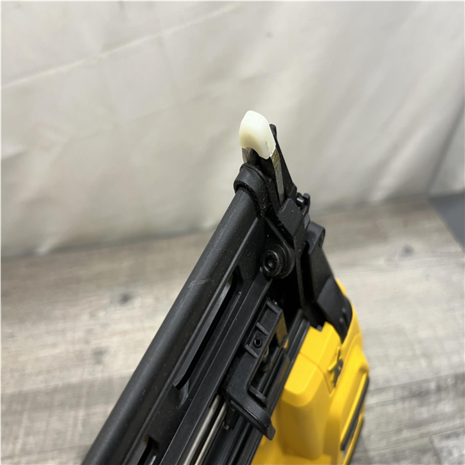 AS-IS DEWALT 20V MAX XR 16-Gauge Lithium-Ion Cordless Finish Nailer (Tool Only)