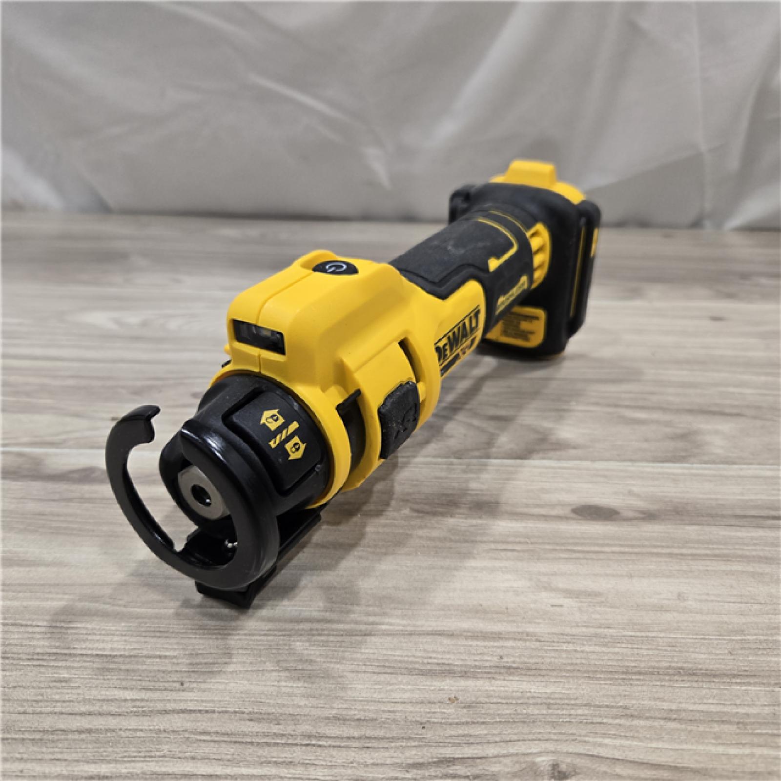 AS-IS DEWALT 20V MAX Cordless Cut-Out Tool (Tool-Only)