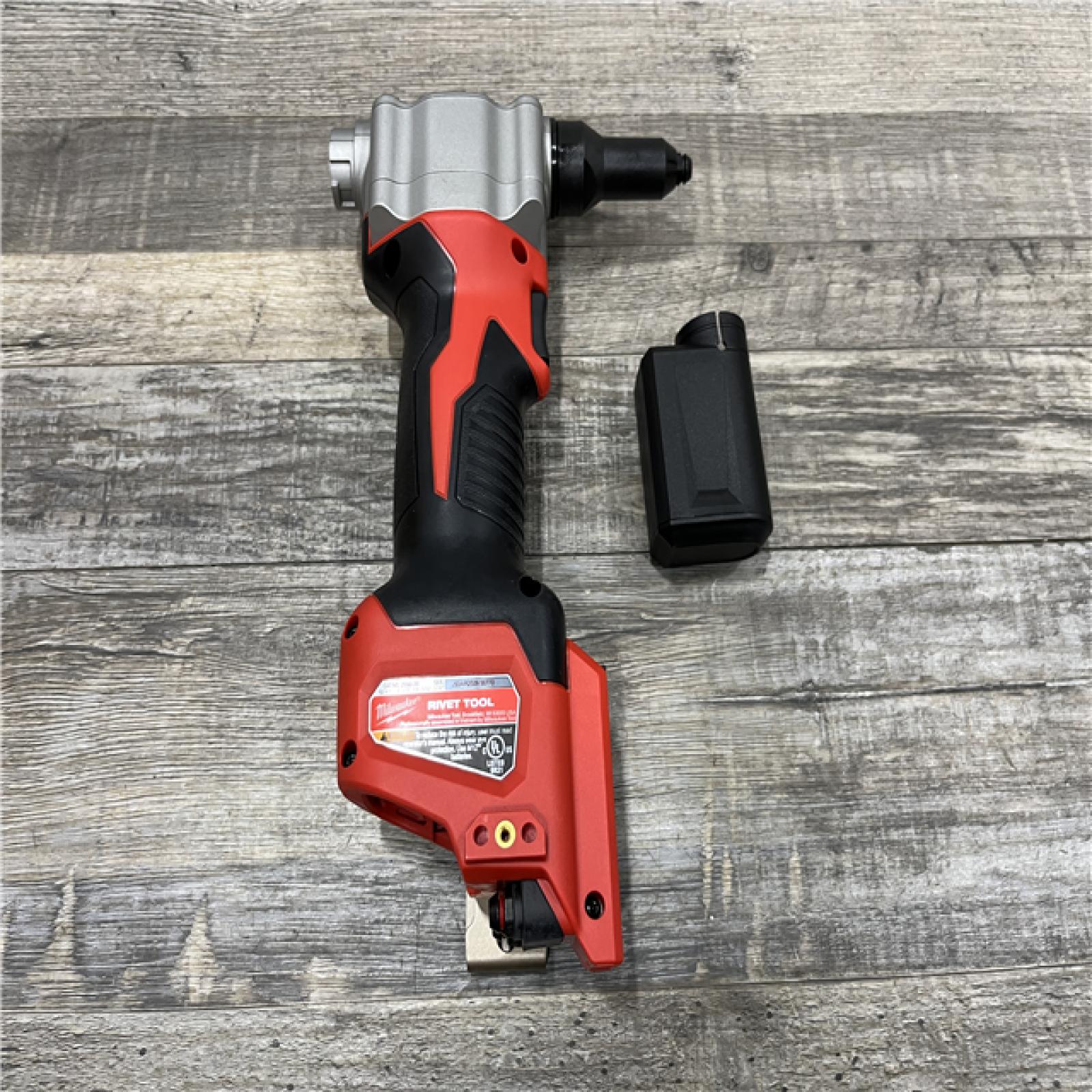 AS-IS Milwaukee 12-Volt Lithium-Ion Cordless Rivet Tool (Tool-Only)