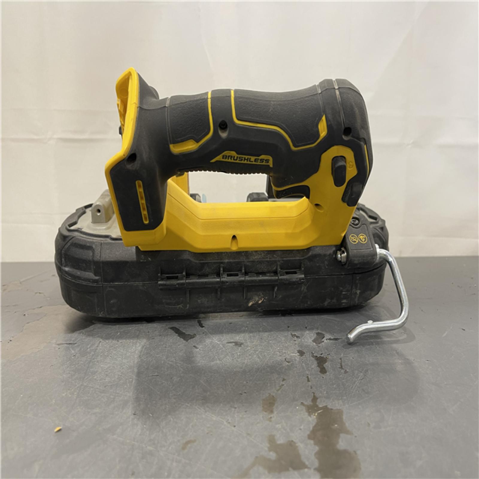 AS-IS - Dewalt ATOMIC 20V MAX Cordless Brushless Compact 1-3/4 in. Bandsaw
