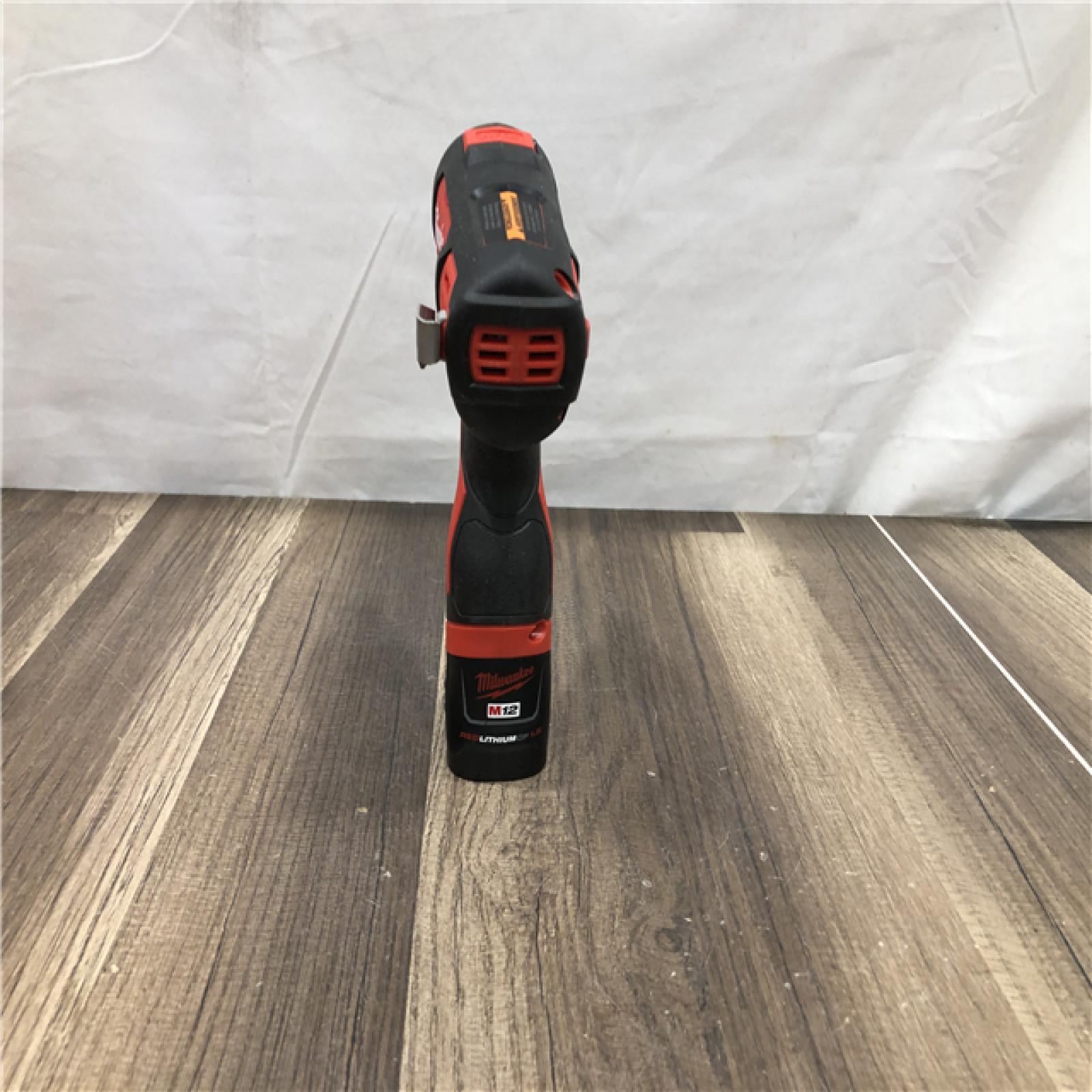 AS-IS Milwaukee 12V Lithium-Ion Cordless 1/4 in. Hex Screwdriver Kit