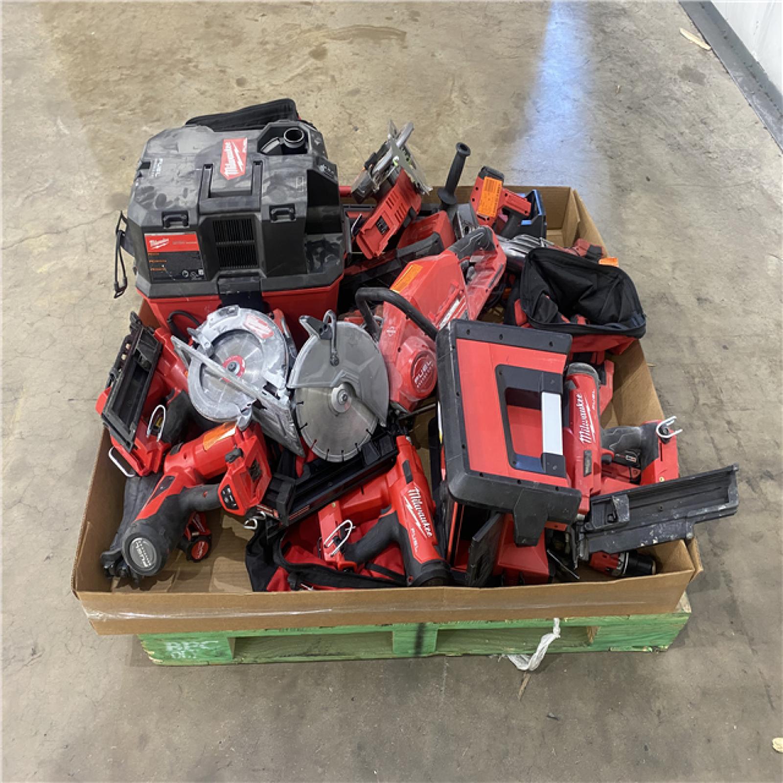 Houston Location AS IS - Tool Pallet