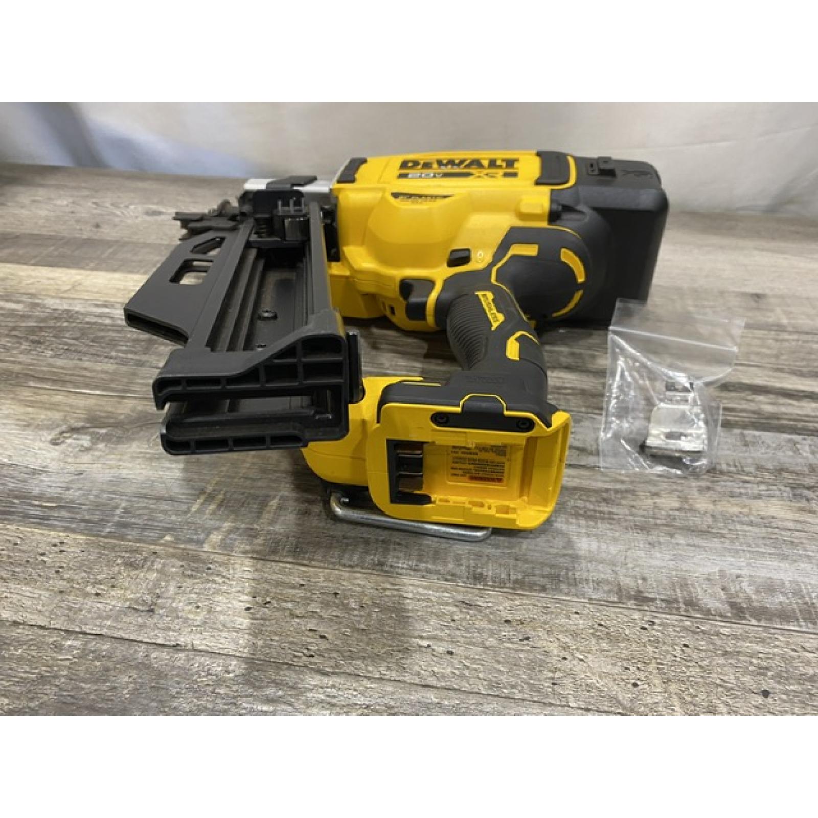 AS-IS DEWALT 20-Volt 21° Cordless Framing Nailer (Tool-Only)