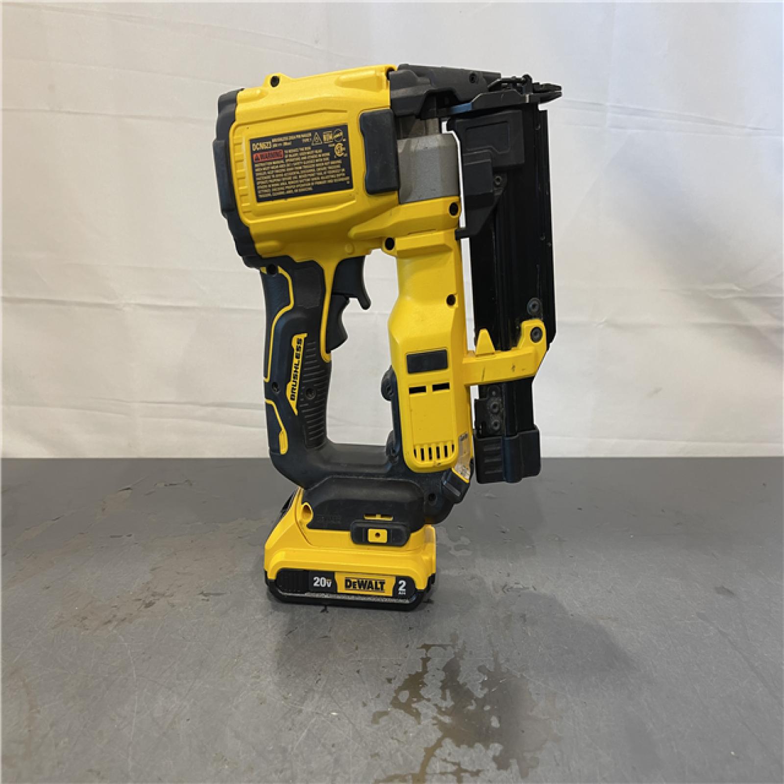AS-IS - DeWalt ATOMIC 20V MAX Lithium Ion Cordless 23 Gauge Pin Nailer Kit