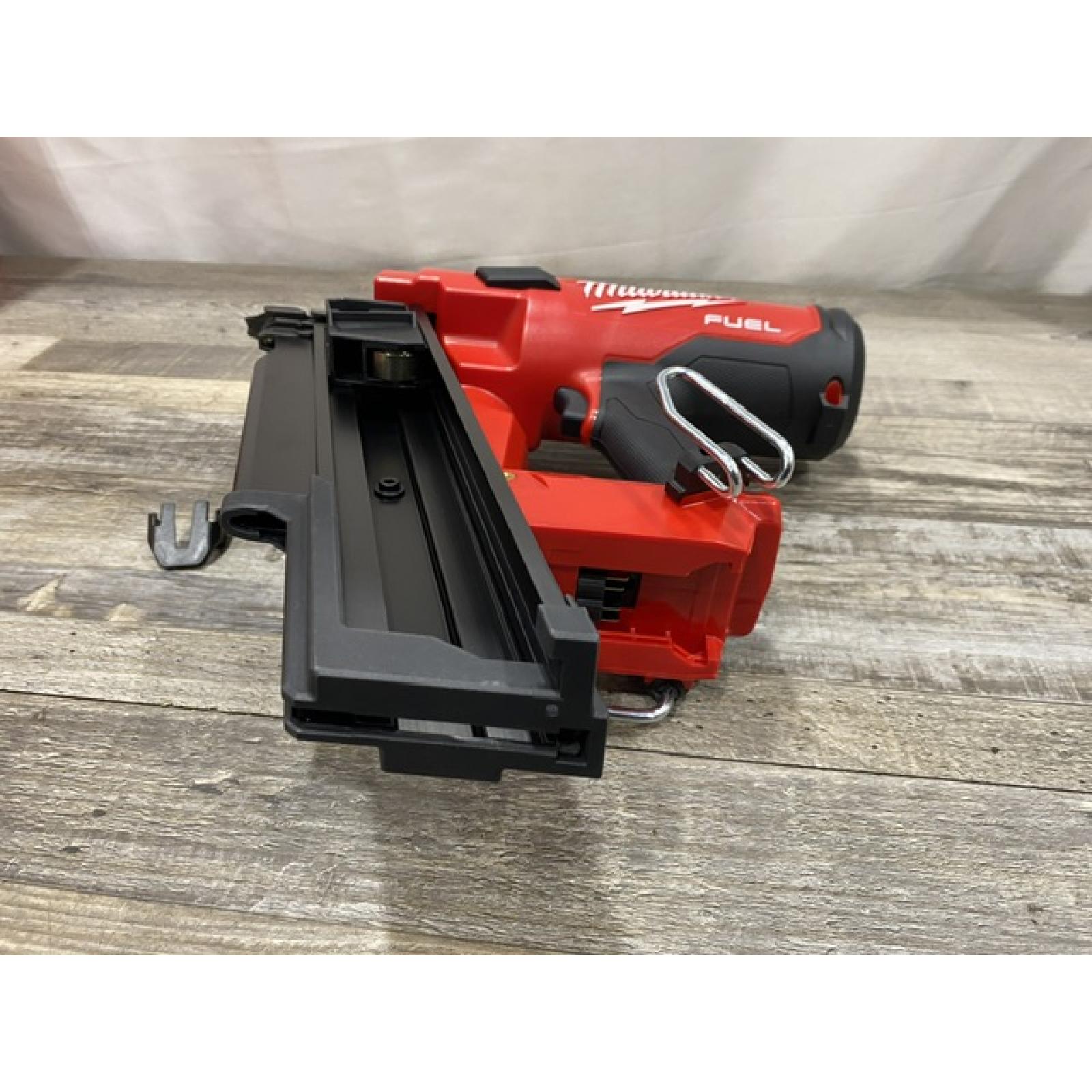 AS-IS Milwaukee FUEL 3-1/2 in. 18-Volt 21-Degree Lithium-Ion Brushless Cordless Framing Nailer (Tool-Only)