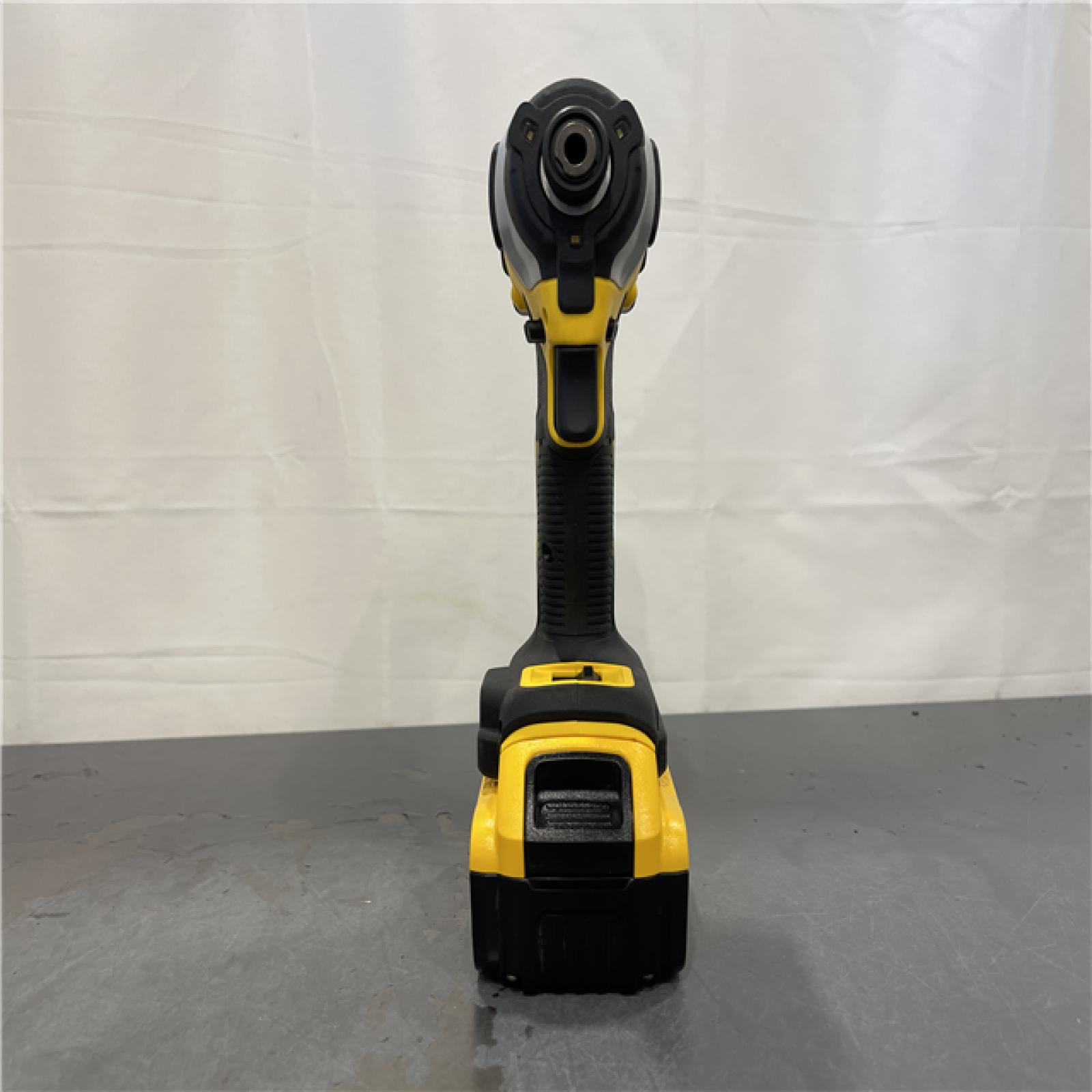 AS-IS - DeWalt 20V MAX ATOMIC 1/4 in. Cordless Brushless 3-Speed Impact Driver Kit