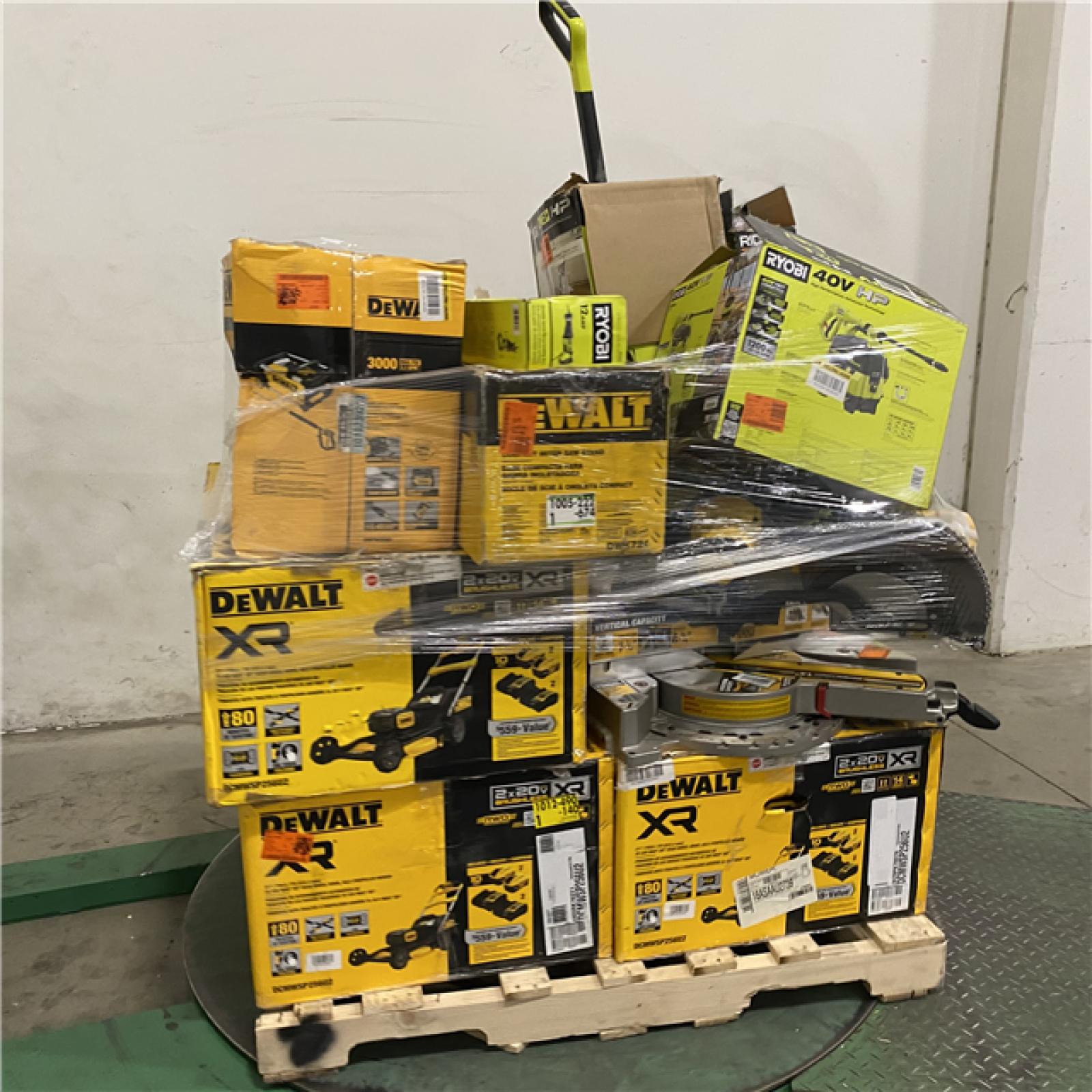 Dallas Location - As-Is Tool Pallet