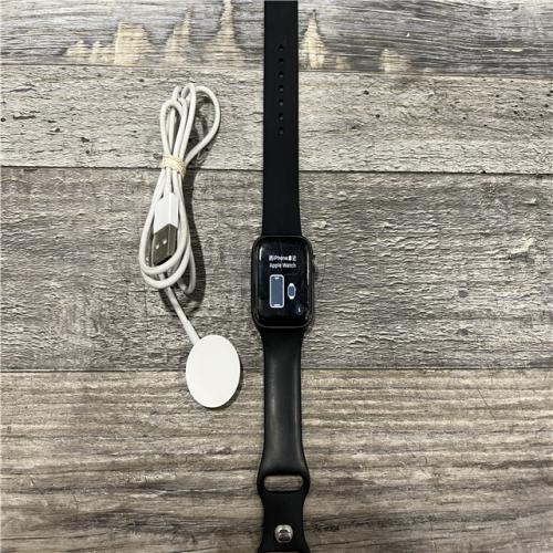 AS-IS  Apple Watch Series 4 40mm Space Gray Aluminum Case with Black Sport Band