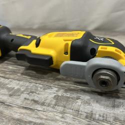 AS-IS DEWALT 20V MAX XR Cordless Brushless 3-Speed Oscillating Multi Tool Kit