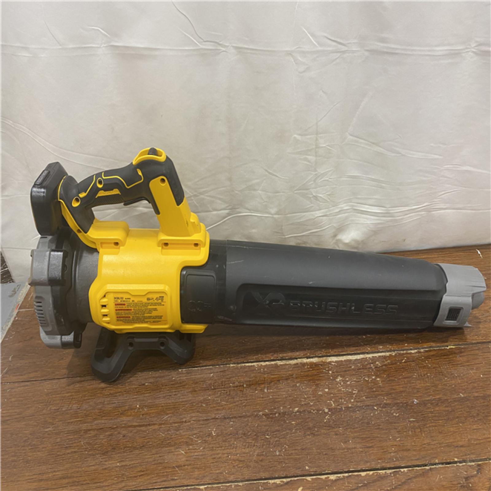 AS-IS DEWALT 20V MAX 125 MPH 450 CFM Brushless Cordless Battery Powered Blower (Tool Only)