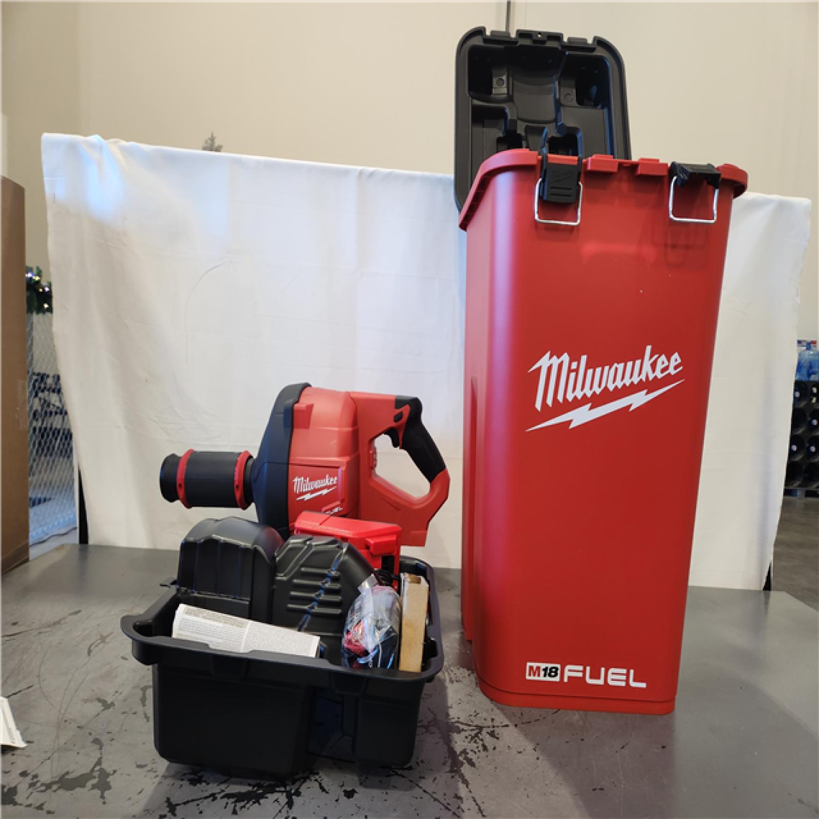 AS-IS- Milwaukee M18 FUEL Drain Snake with CABLE DRIVE Kit