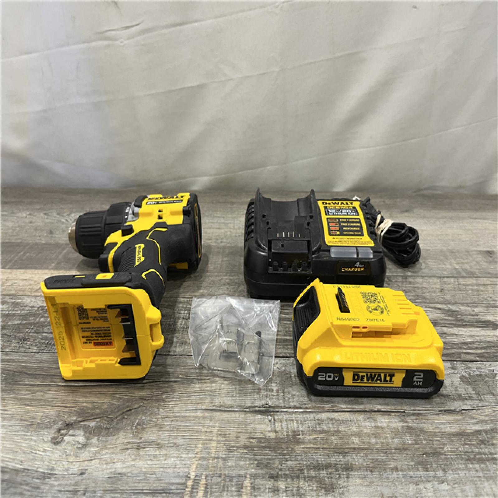 AS-IS DEWALT Atomic 20V Lithium-Ion Cordless Compact 1/2 in. Drill/Driver Kit
