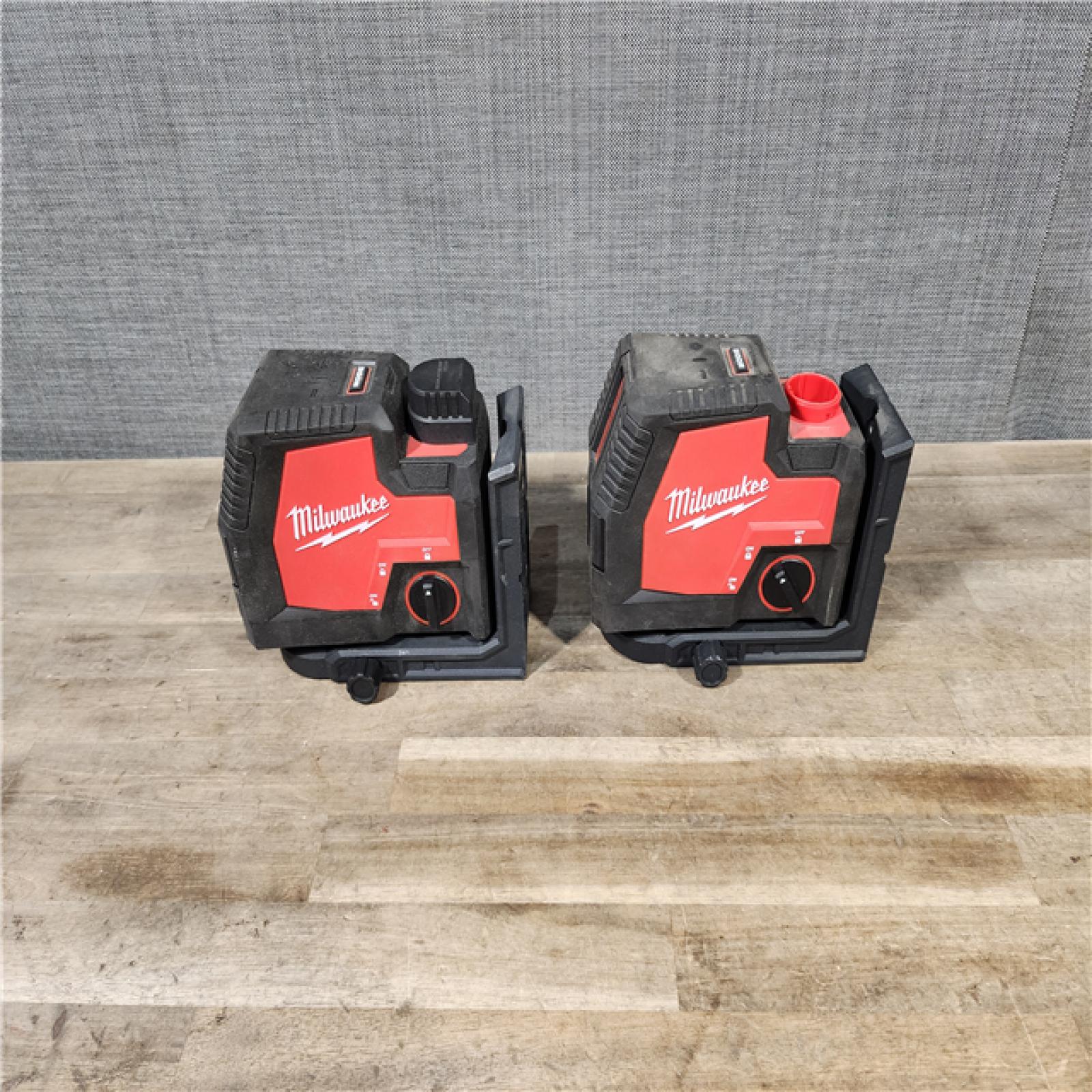 HOUSTON LOCATION - AS-IS MILWAUKEE 2 TOOL COMBO