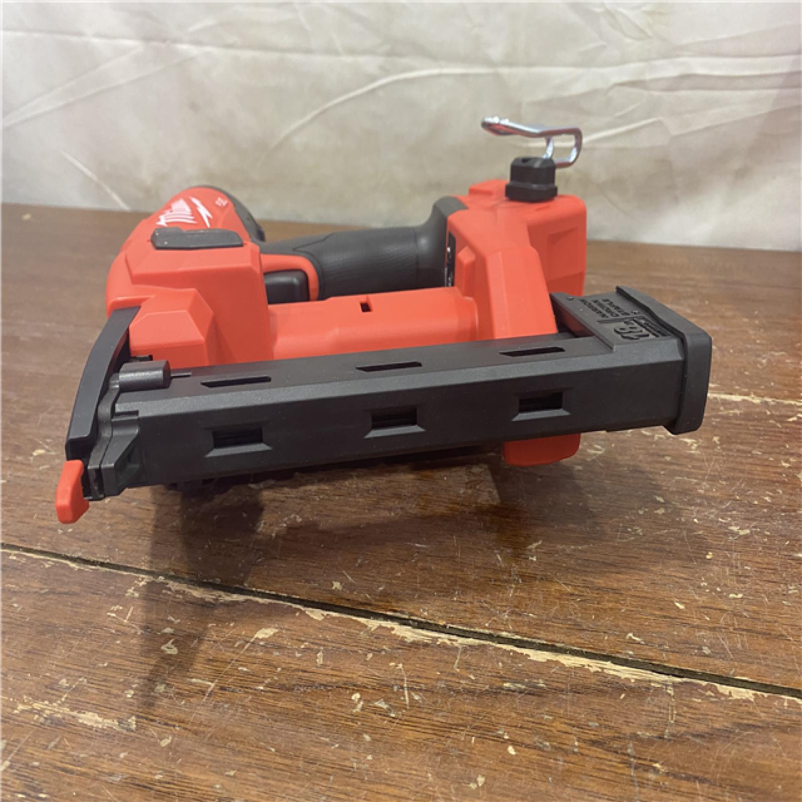 AS-IS MILWAUKEE FUEL 18-Volt Lithium-Ion Brushless Cordless 18-Gauge 1/4 in. Narrow Crown Stapler (Tool-Only)