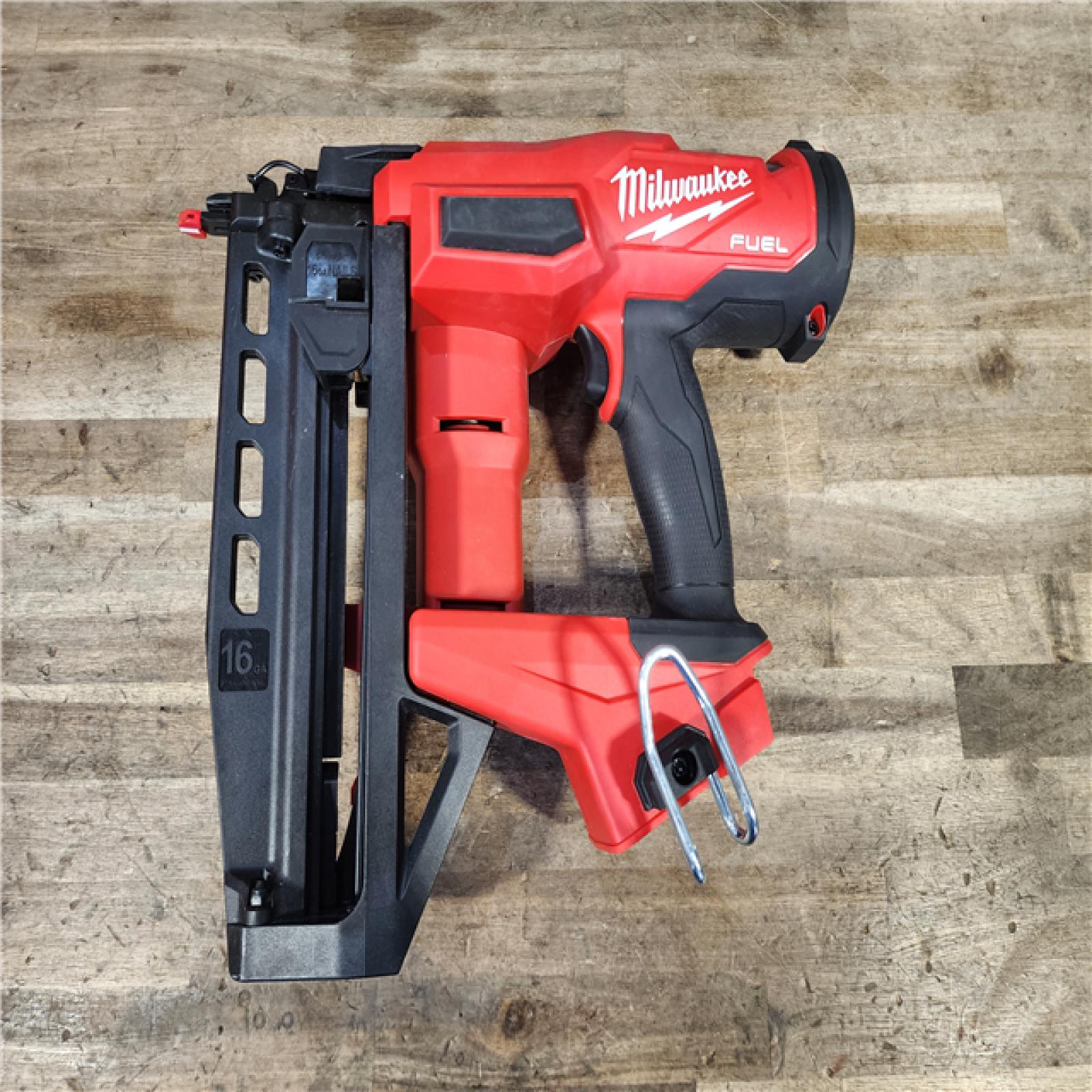 HOUSTON LOCATION - AS-IS MILWAUKEE 16 GAUGE STRAIGHT FINISH NAILER (TOOL ONLY)