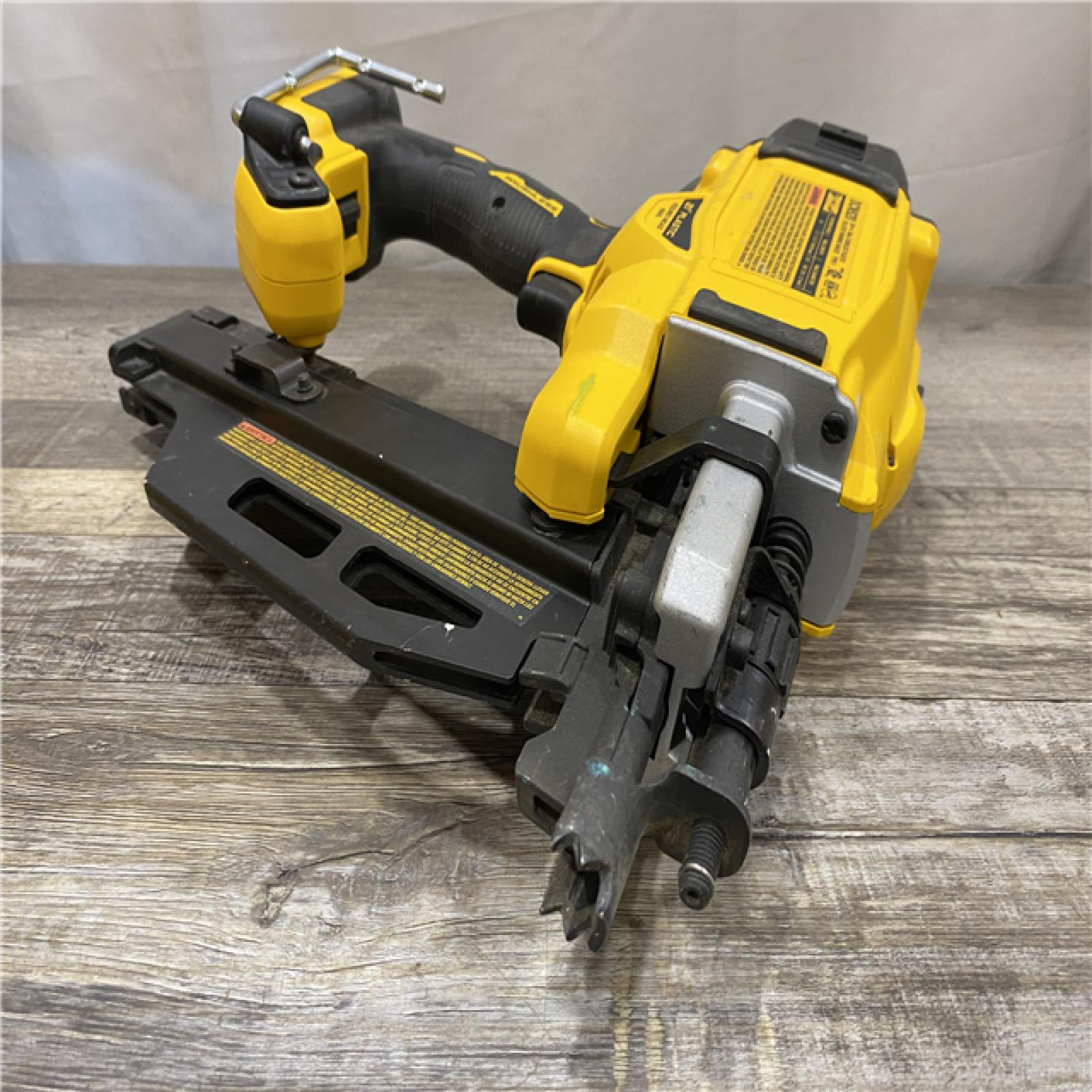 AS-IS DEWALT 20-Volt 21° Cordless Framing Nailer (Tool-Only)