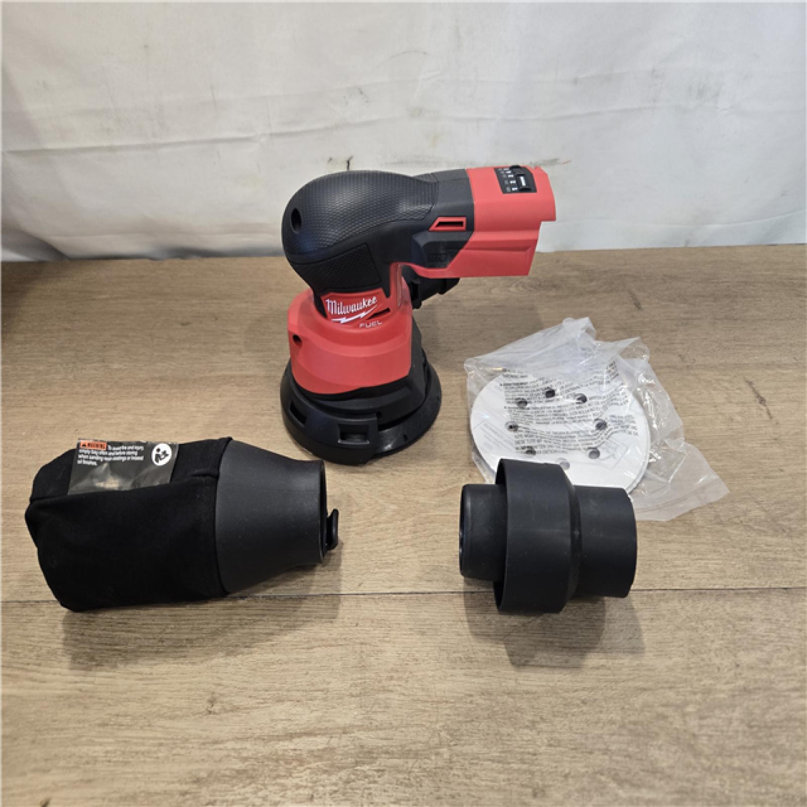 AS-IS Milwaukee 18V Cordless FUEL 5 in. Random Orbit Sander (Tool-Only)
