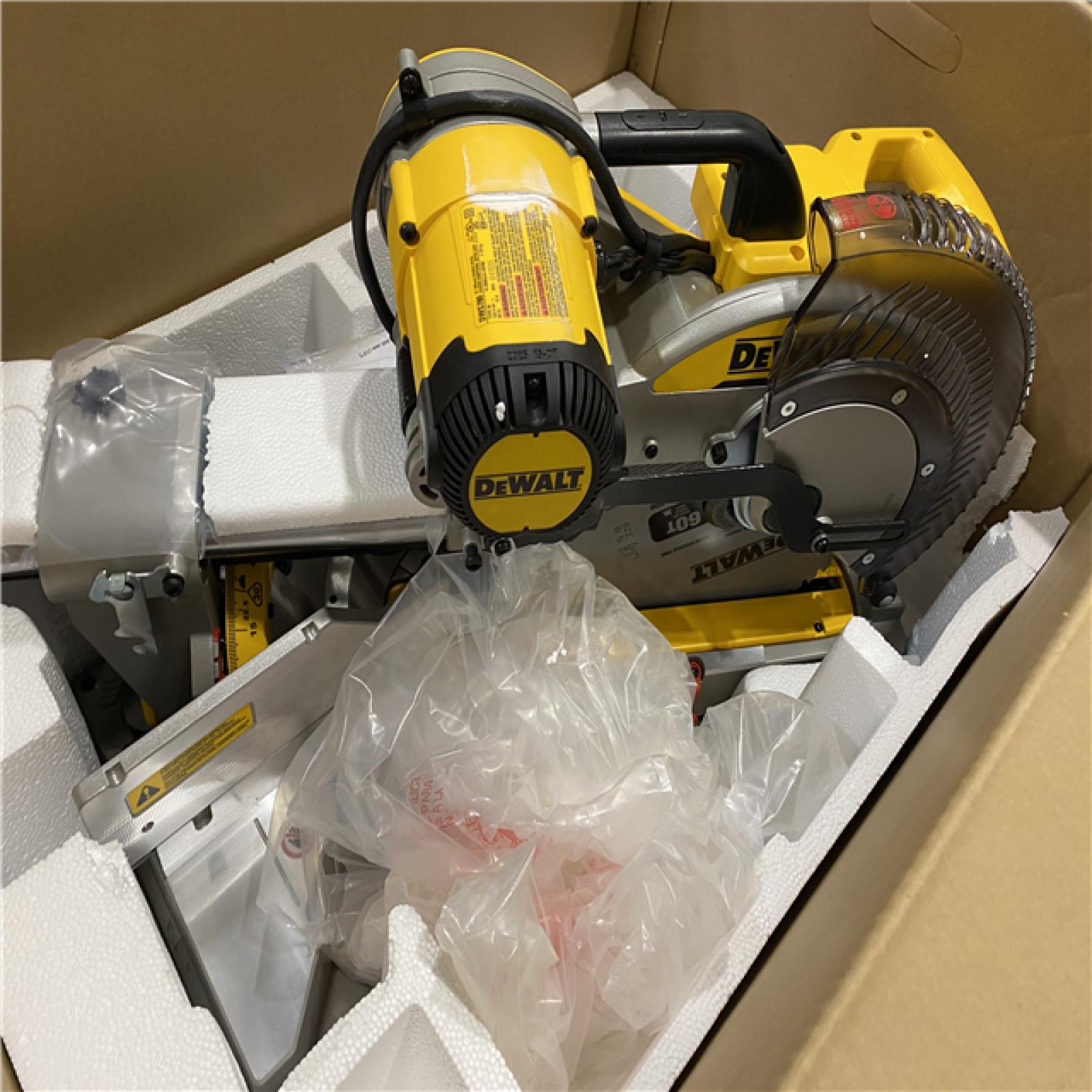 As-is- DeWALT  12in Double Bevel Sliding Compound Miter Saw