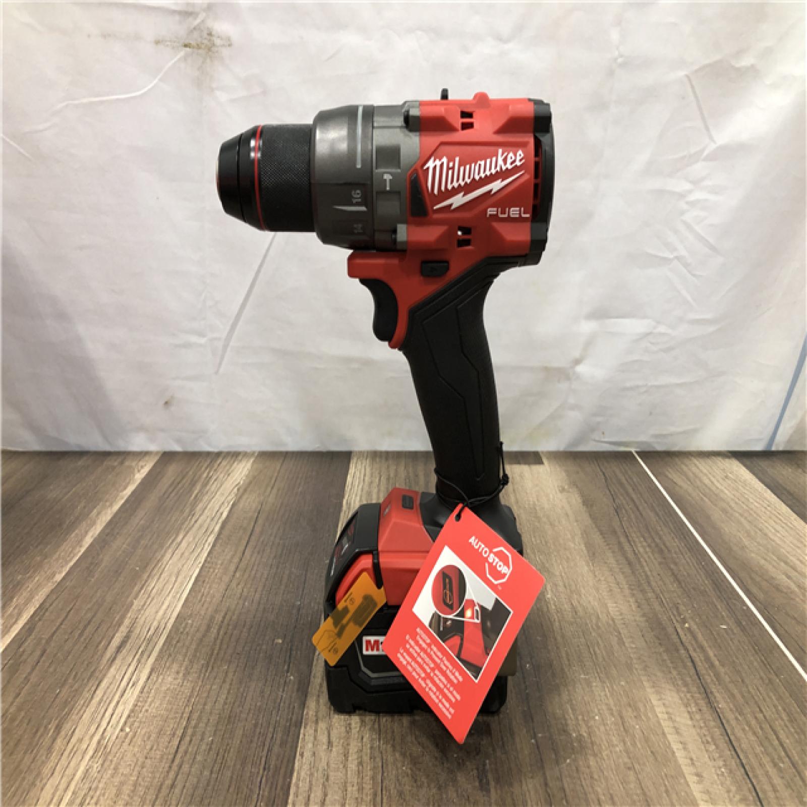 AS-IS Milwaukee FUEL 18V Lithium-Ion Brushless Cordless 1/2 in. Hammer Drill Driver Kit