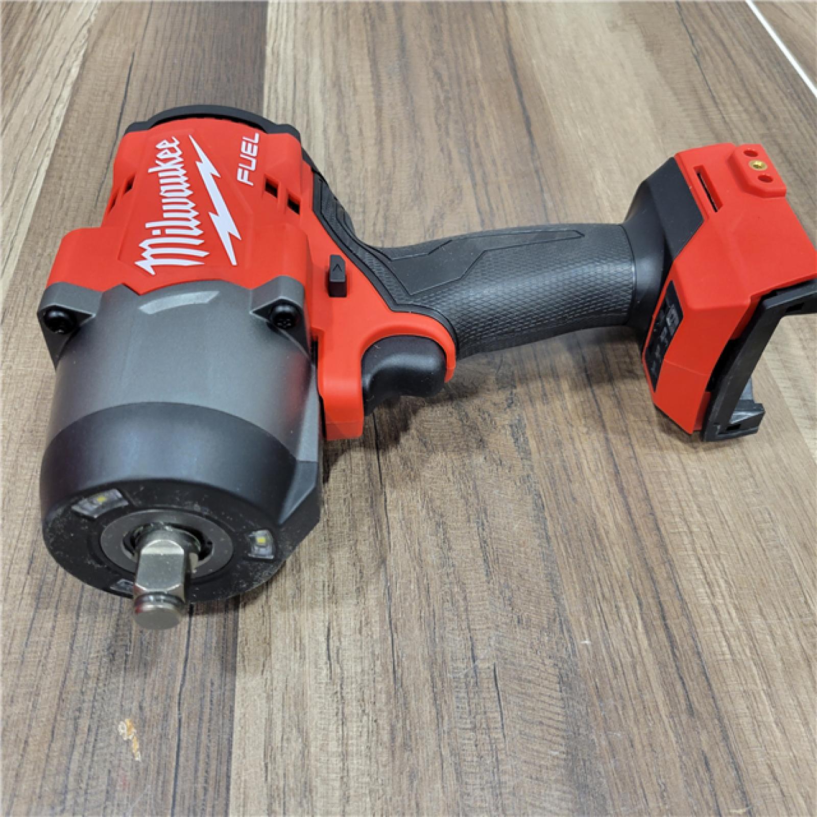 AS-IS Milwaukee M18 1/2 in. Cordless Brushless High Torque Impact Wrench Kit (Battery & Charger)