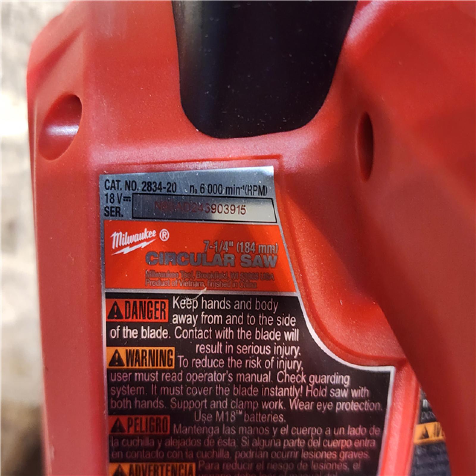 HOUSTON LOCATION - AS-IS Milwaukee M18 FUEL 7-1/4 Inch Circular Saw (Bare Tool)