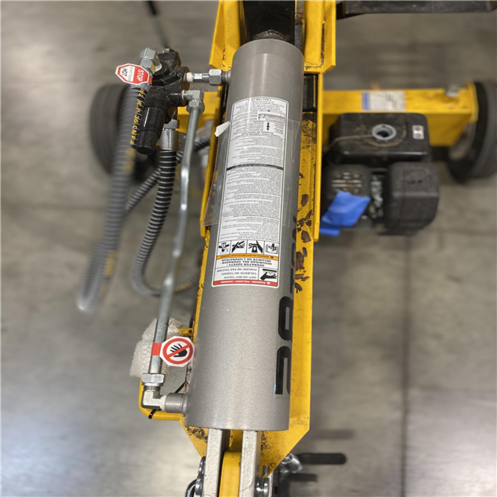 Dallas Location - As-Is DEWALT28 Ton Log Splitter