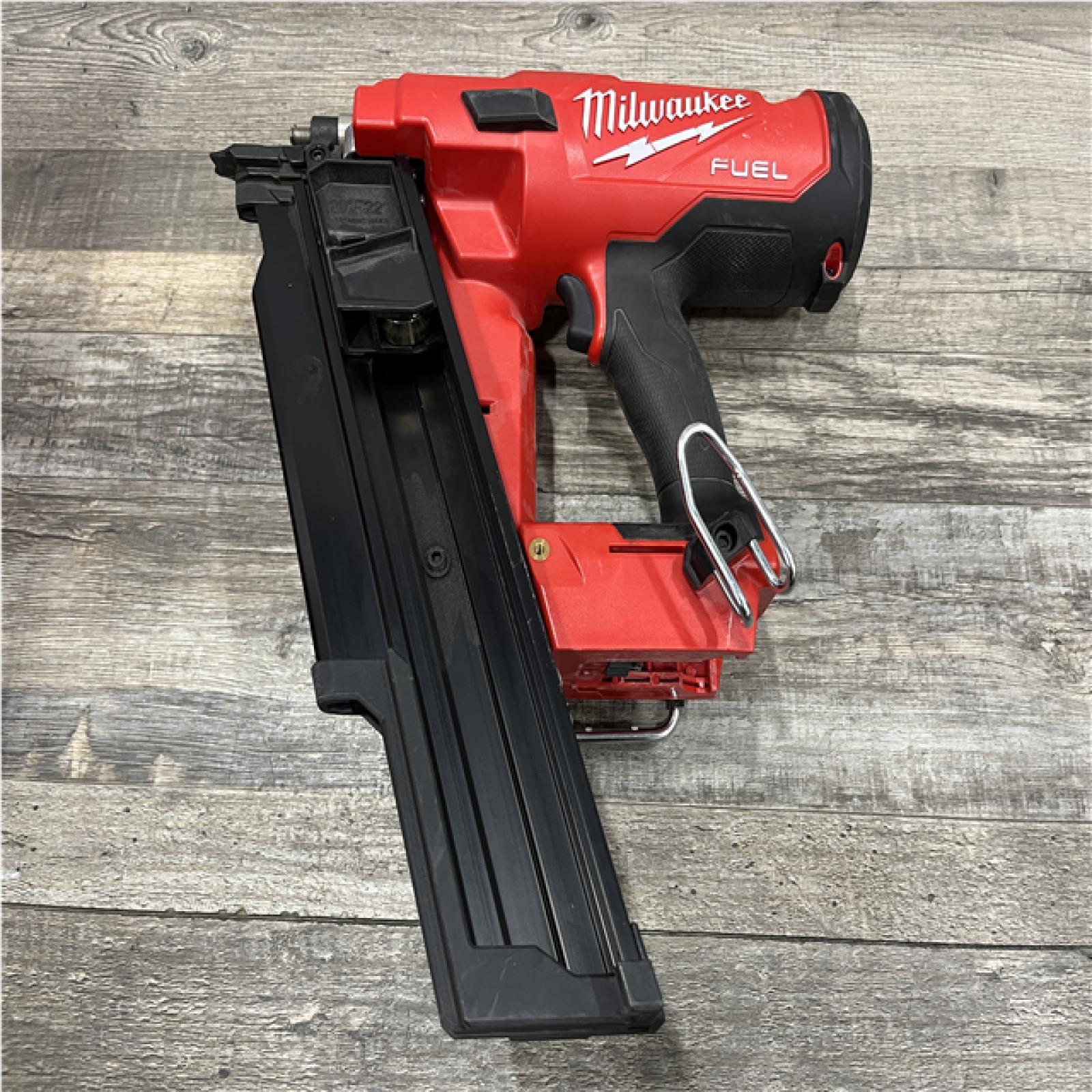 AS-IS Milwaukee FUEL 3-1/2 in 18V 21-Degree Lithium-Ion Brushless Cordless Nailer (Tool Only)