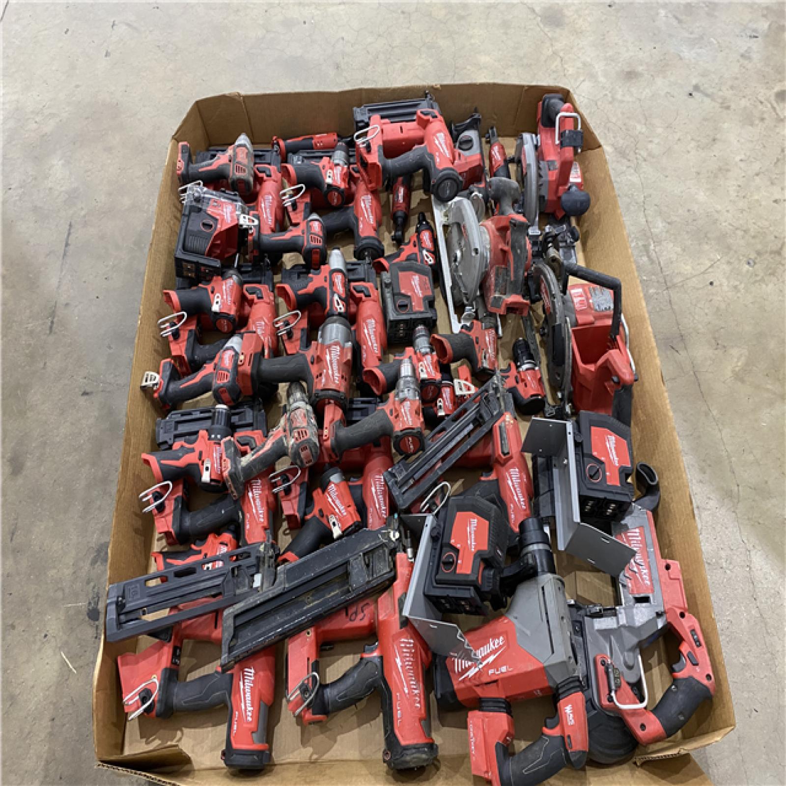 Houston Location AS IS - Tool Pallet