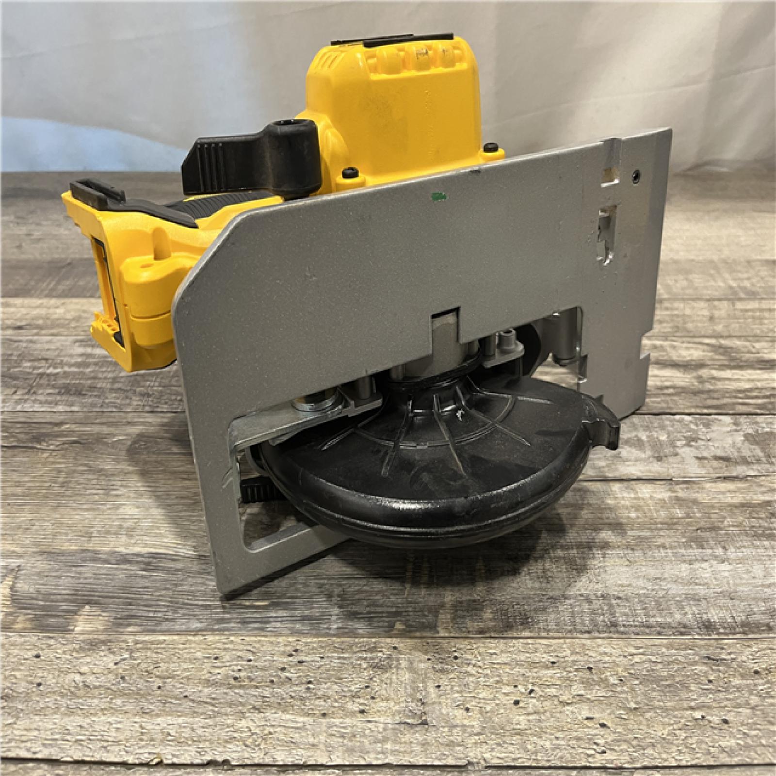 AS-IS DEWALT 20V MAX Cordless Brushless 6-1/2 in. Sidewinder Style Circular Saw (Tool Only)