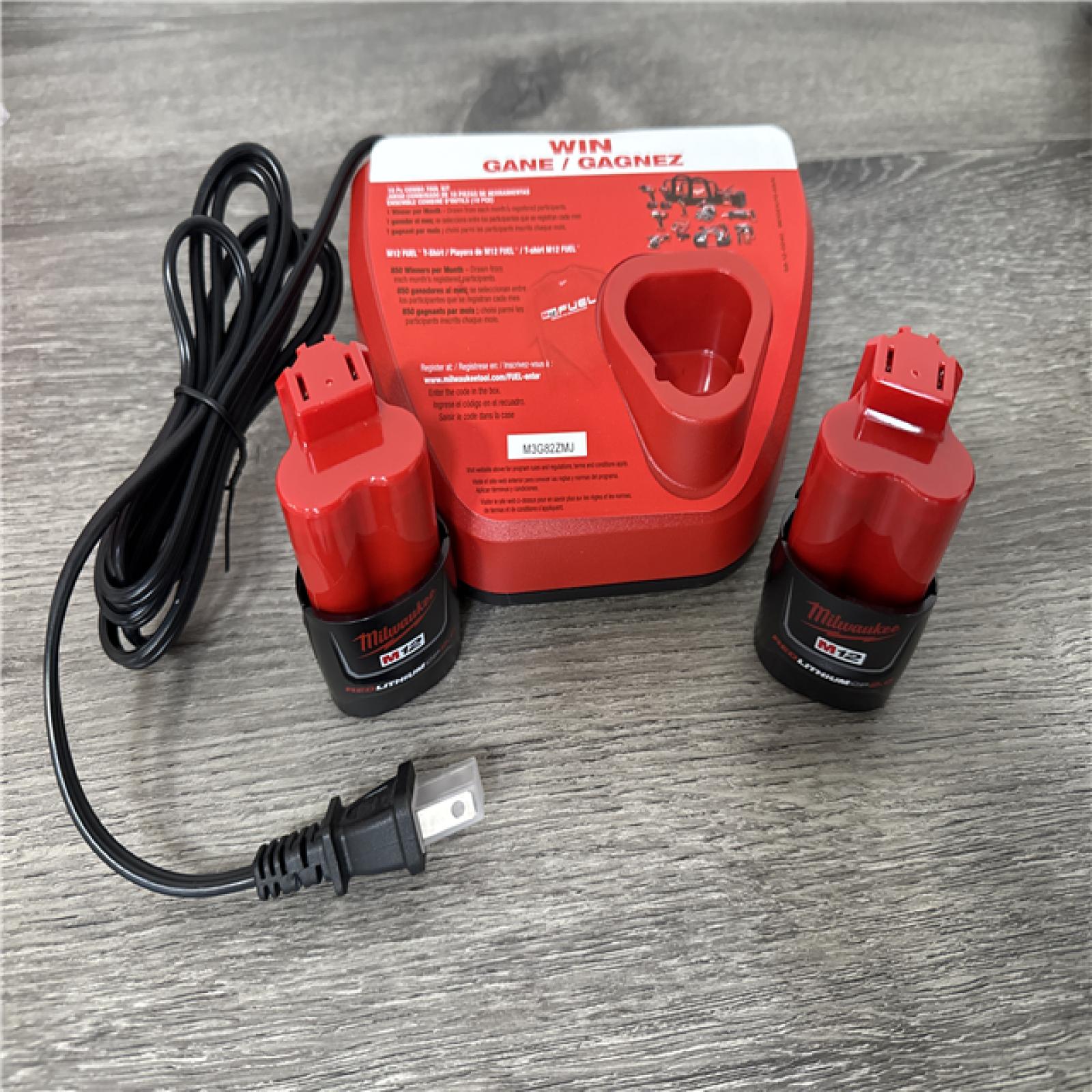 California NEW Milwaukee Installation Drill/Driver Kit  Includes (2) Batteries  Charger & Bag