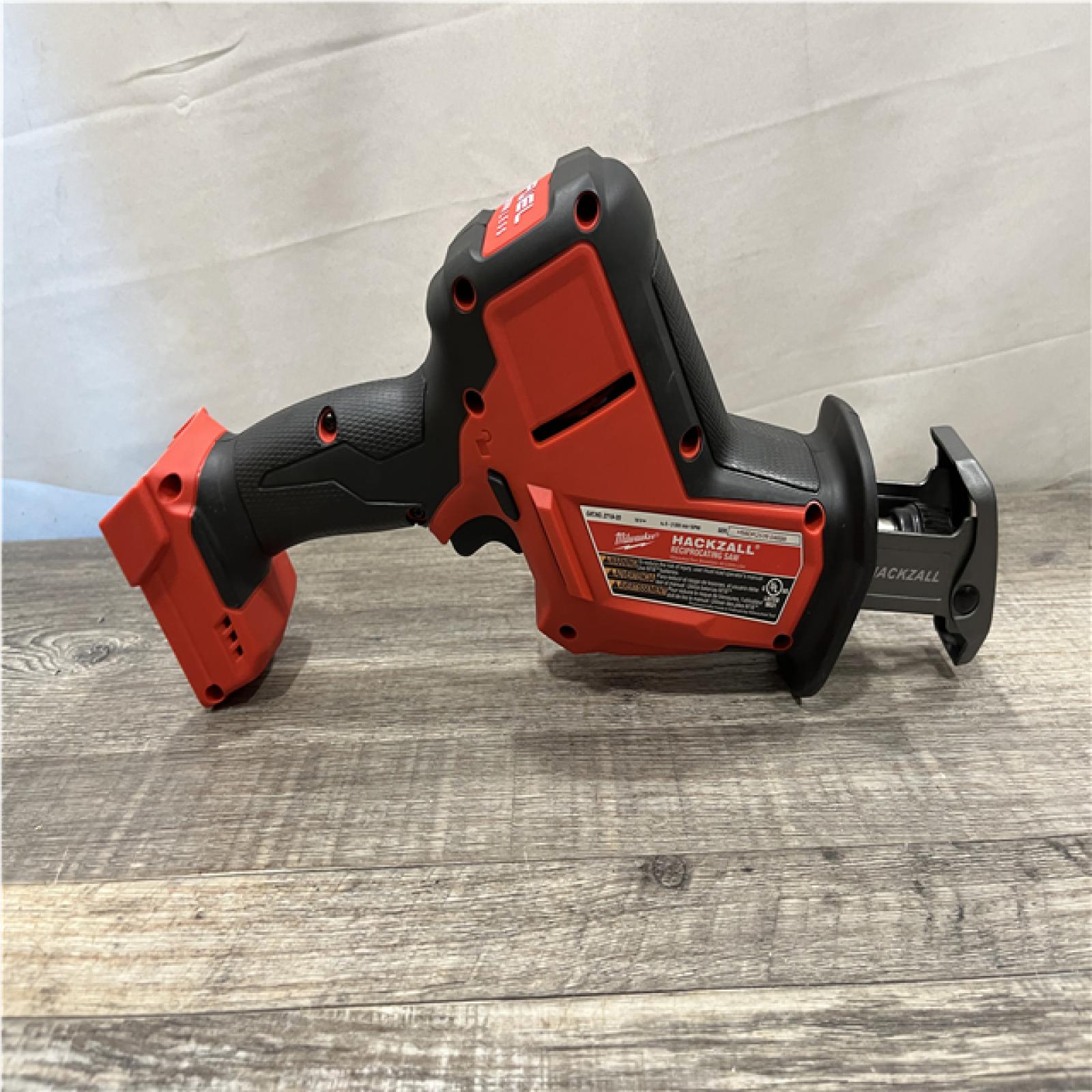 AS-IS Milwaukee  FUEL 18V Lithium-Ion Brushless Cordless HACKZALL Reciprocating Saw Kit