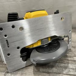 AS-IS DEWALT 20-Volt MAX 7-1/4 in. Cordless Circular Saw (Tool Only)