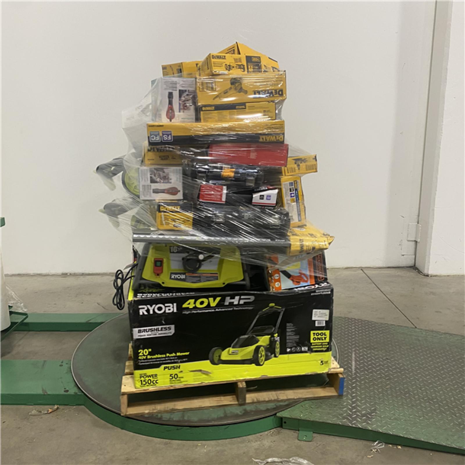 Dallas Location - As-Is Tool Pallet