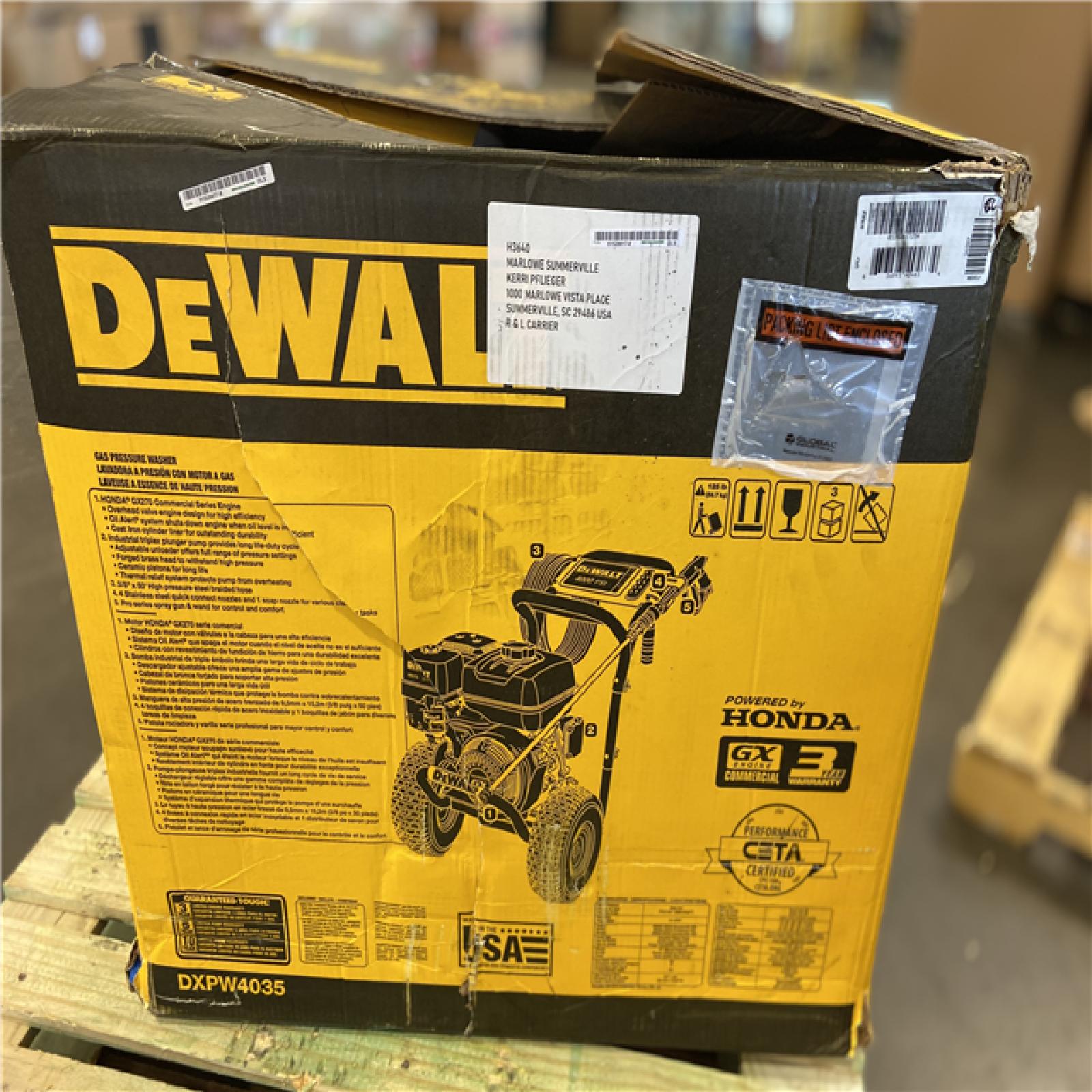 DALLAS LOCATION - DEWALT 4000 PSI 3.5 GPM Cold Water Gas Pressure Washer with HONDA GX270 Engine