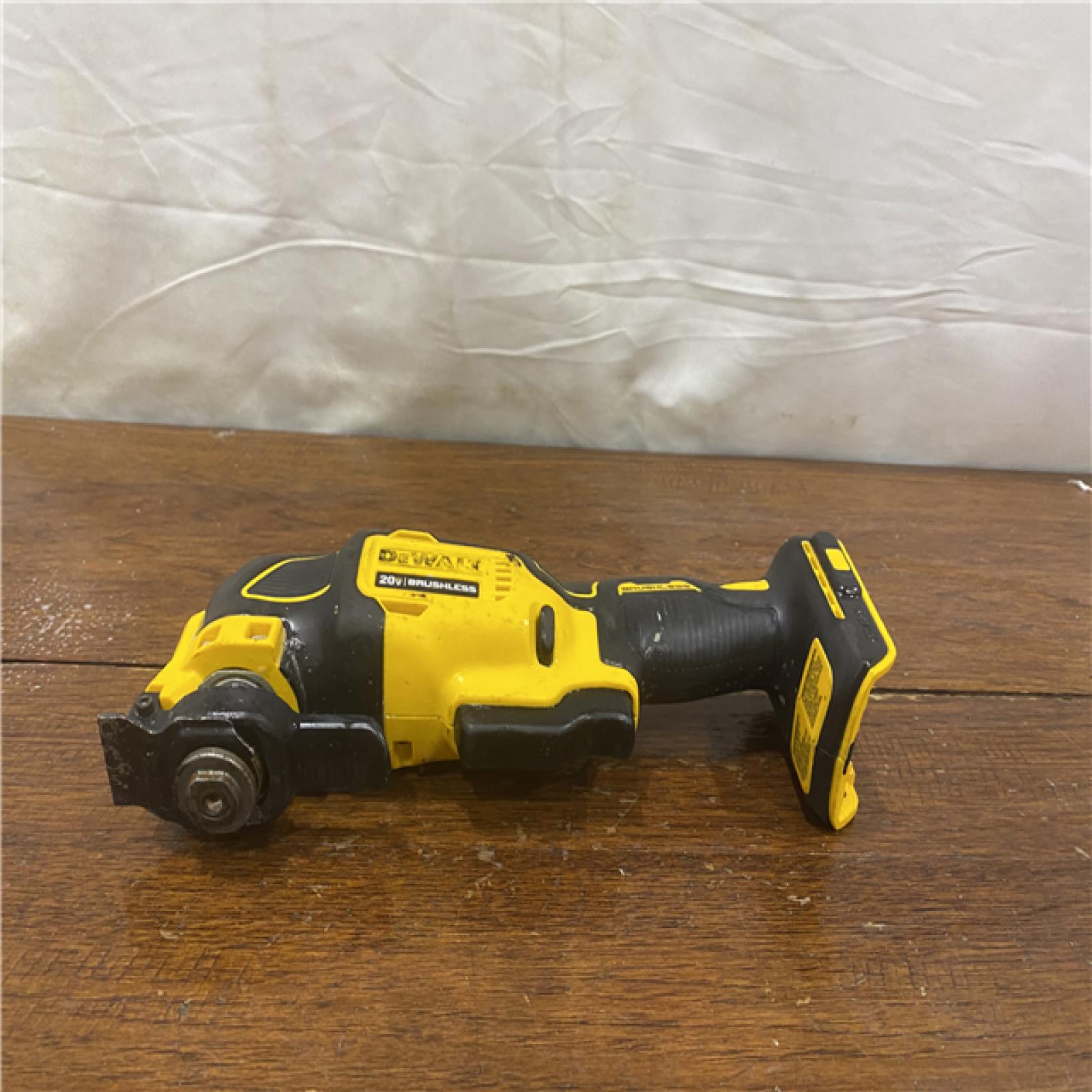 AS-IS DEWALT ATOMIC 20V MAX Cordless Brushless Oscillating Multi Tool (Tool Only)
