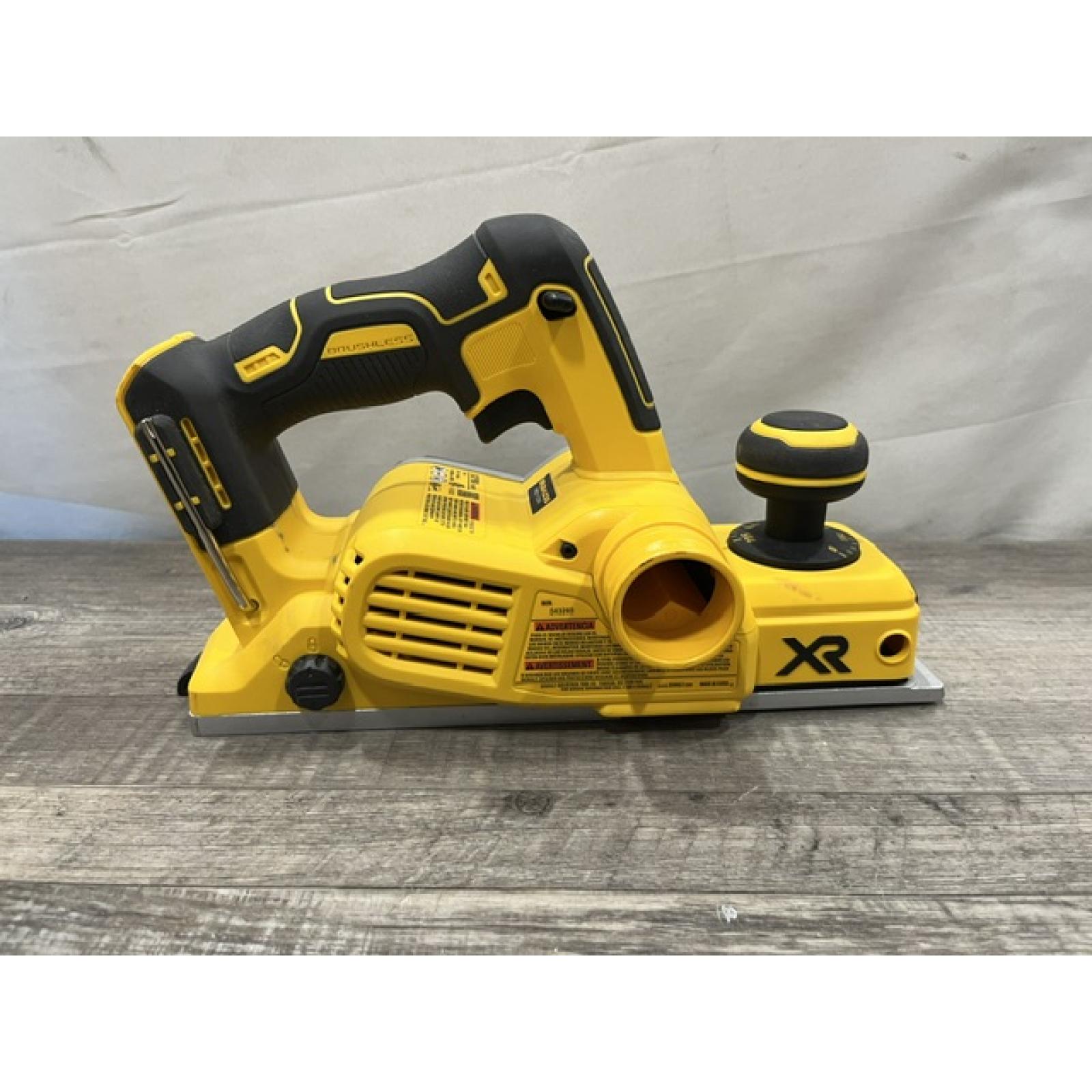 AS-IS DEWALT 20V MAX XR Cordless Brushless 3-1/4 in. Planer (Tool Only)