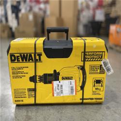 DALLAS LOCATION- DEWALT 27 lbs. SDS MAX 3/4 in. 15 Amp Inline Demolition Hammer Kit