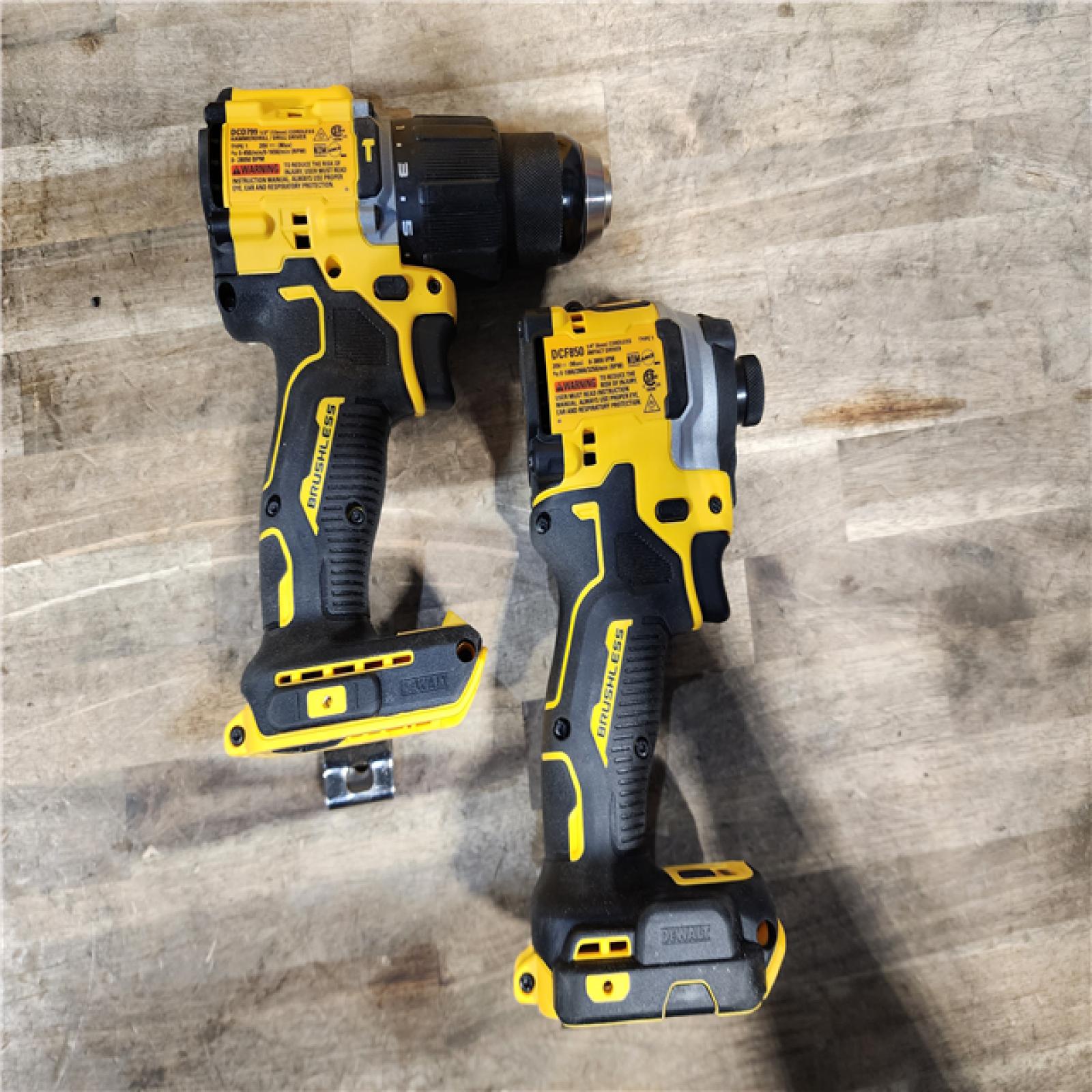 HOUSTON LOCATION - AS-IS DeWalt 2-Tool Combo Kit W/ (2) BATTERY & CHARGER