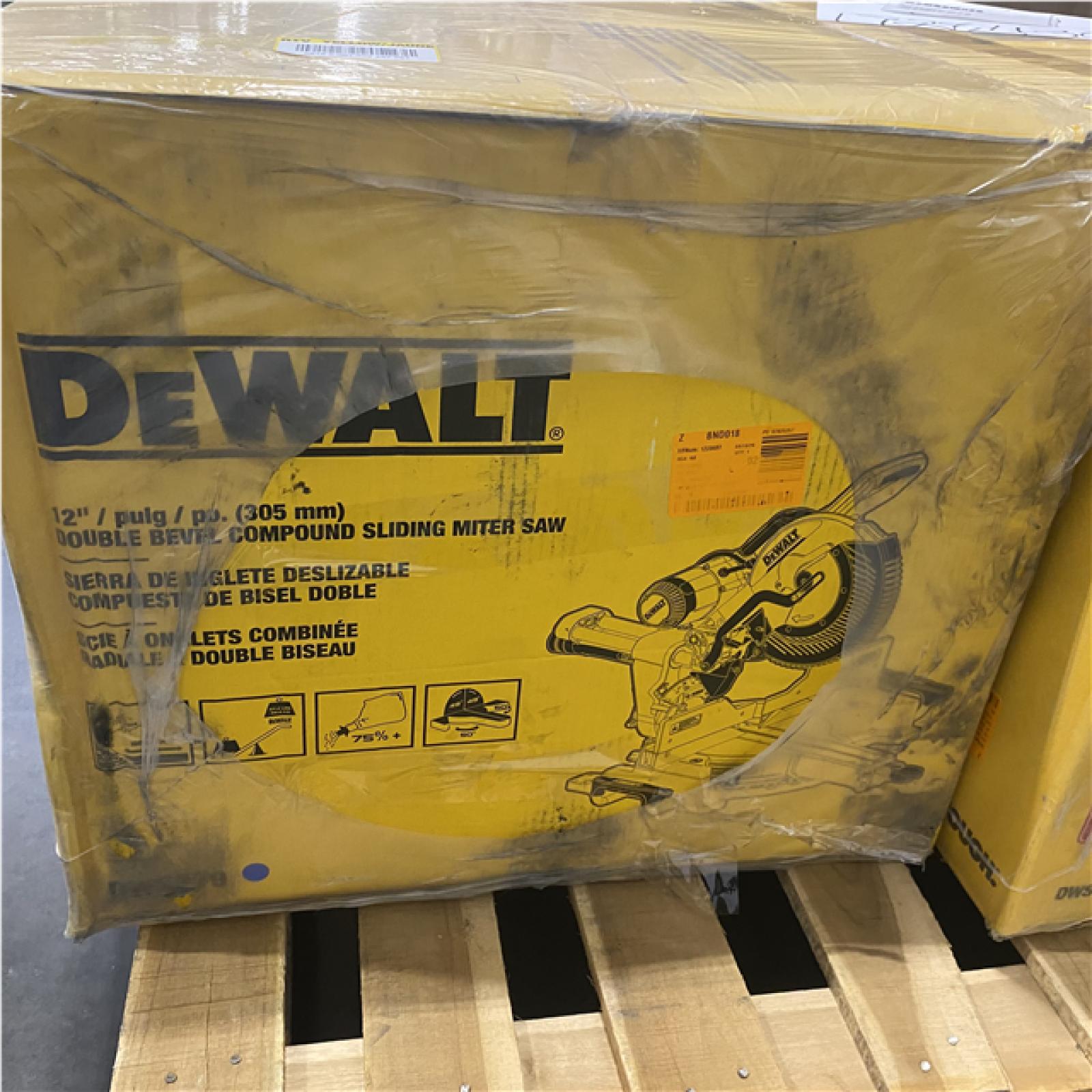 NEW- DeWalt 15 Amps 12 in. Corded Dual-Bevel Sliding Compound Miter Saw