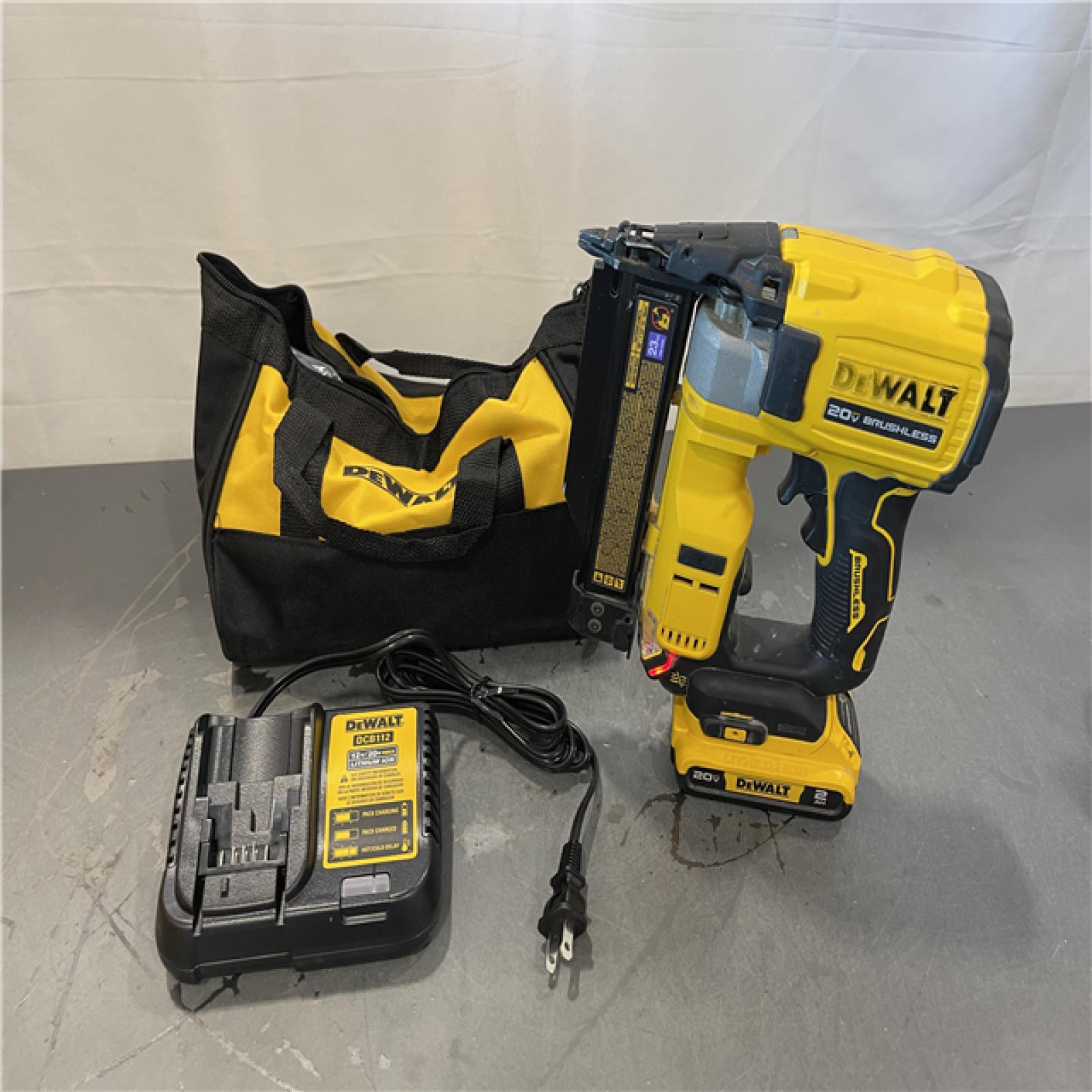 AS-IS - DeWalt ATOMIC 20V MAX Lithium Ion Cordless 23 Gauge Pin Nailer Kit