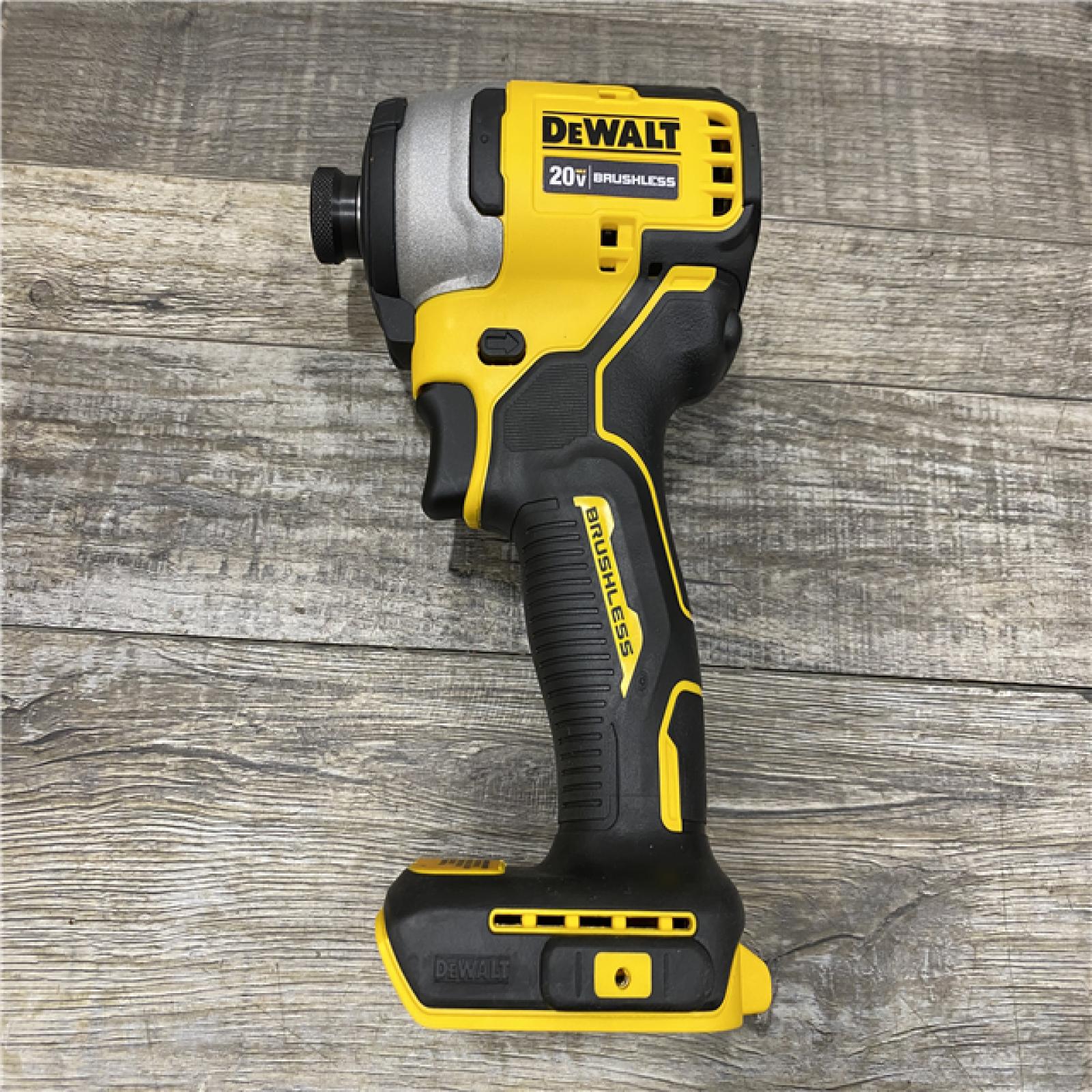 AS-IS DEWALT Atomic 20V Max Lithium-Ion Brushless Cordless Compact 1/4 in. Impact Driver Kit
