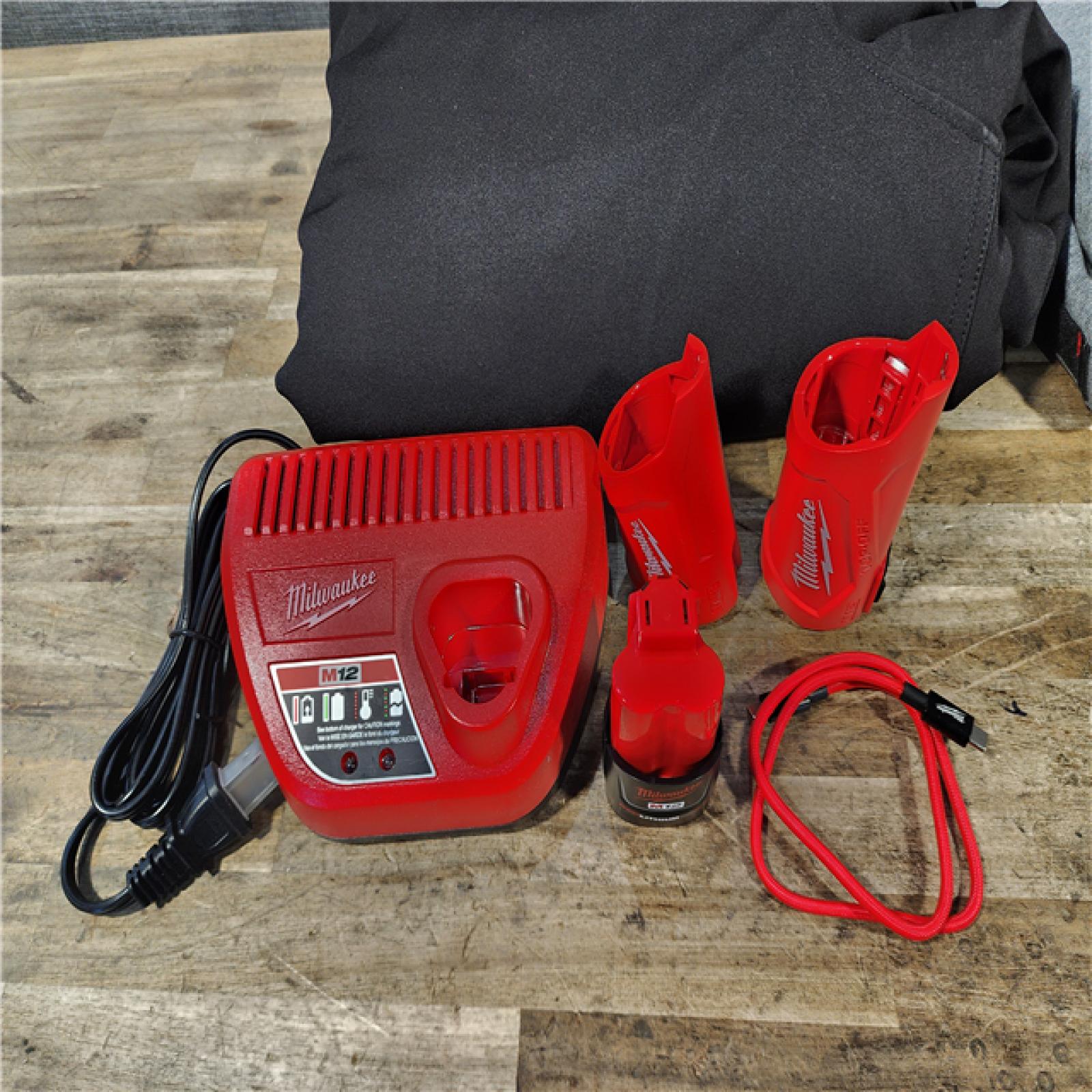 HOUSTON LOCATION - AS-IS MILWAUKEE 2 HEATED CLOTHING COMBO KIT