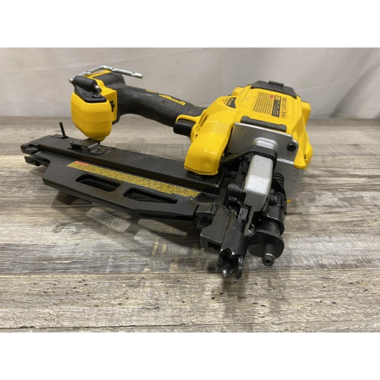 AS-IS DEWALT 20-Volt 21° Cordless Framing Nailer (Tool-Only)