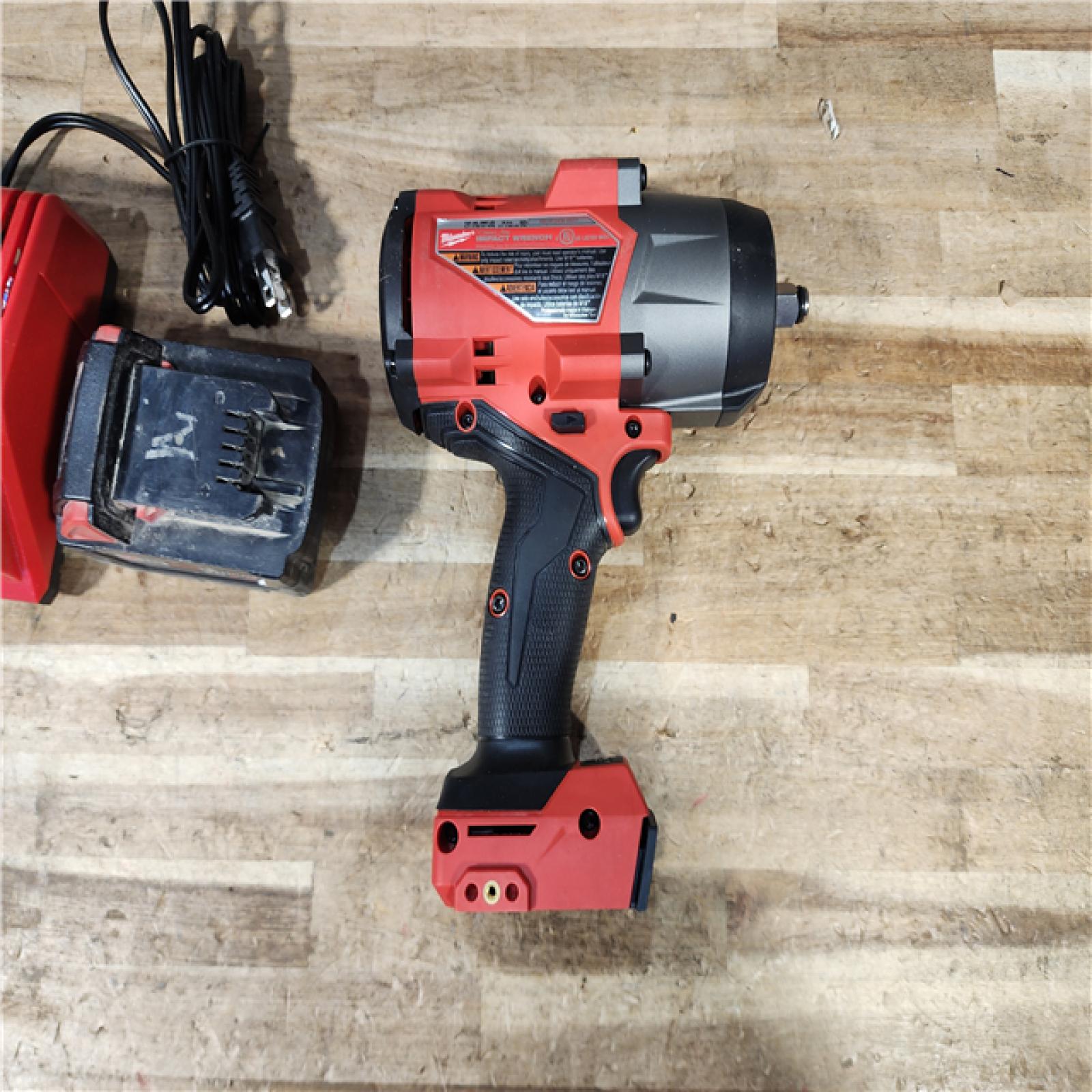 HOUSTON LOCATION - AS - IS Milwaukee M18 FUEL Brushless Cordless High-Torque 1/2 in. Impact Wrench W/Friction Ring Kit